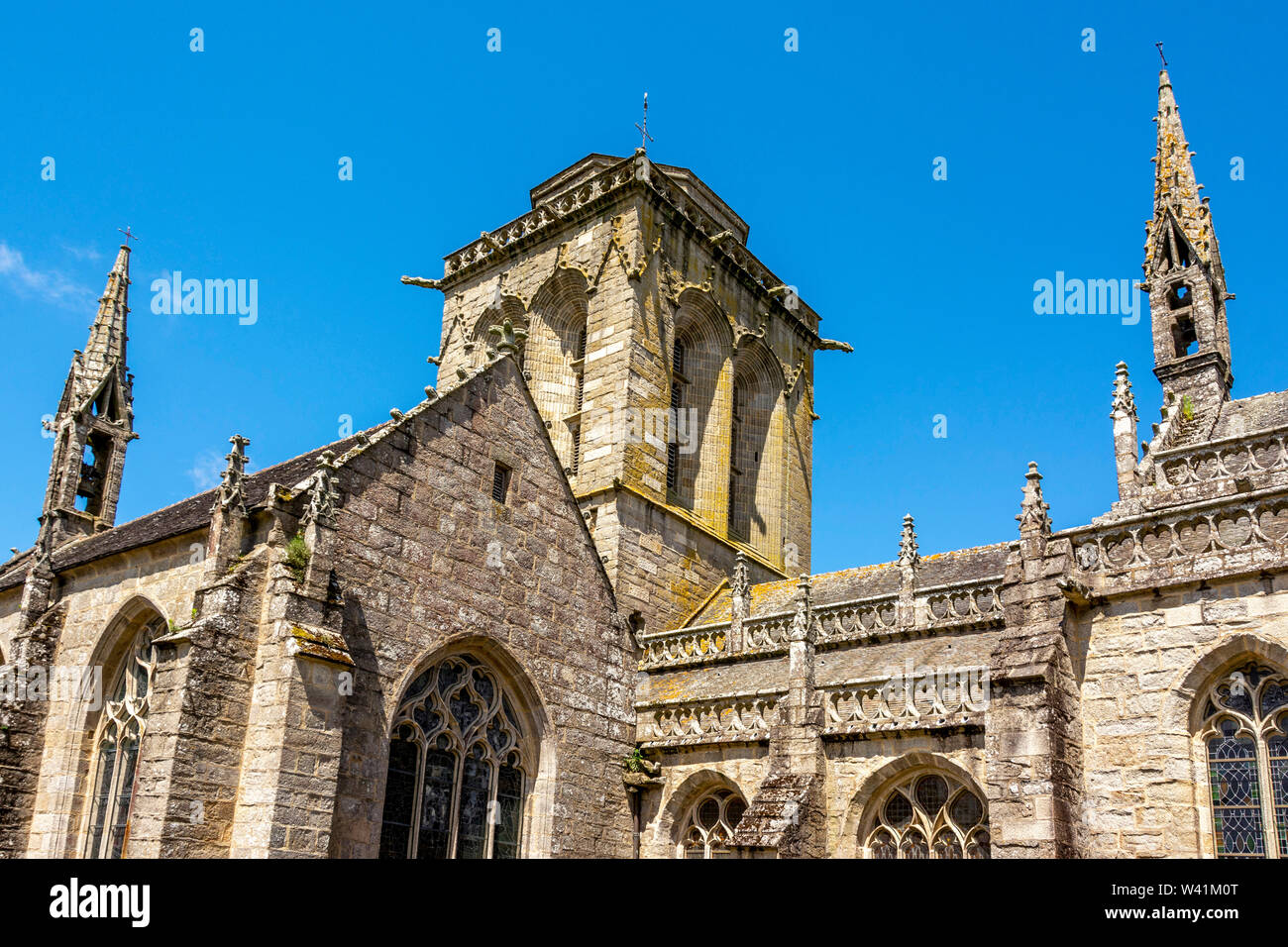 Saint Ronan Kirche in Locronan beschriftet Les Plus beaux villages de France, Finistère, Bretagne, Frankreich Stockfoto
