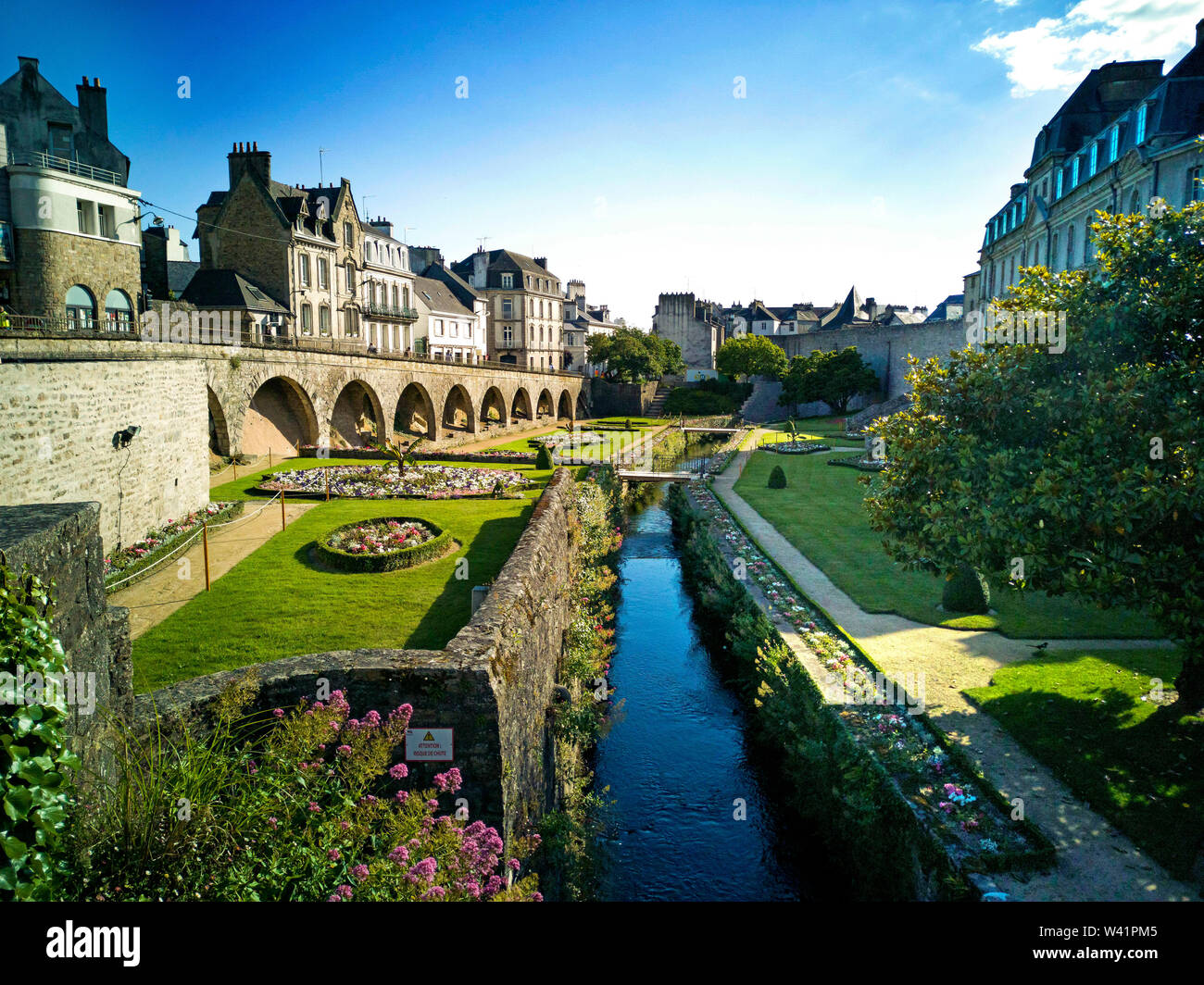 Vannes. Garten- und Stadtmauern, historischen Bezirk. Morbihan. Bretagne. Frankreich Stockfoto