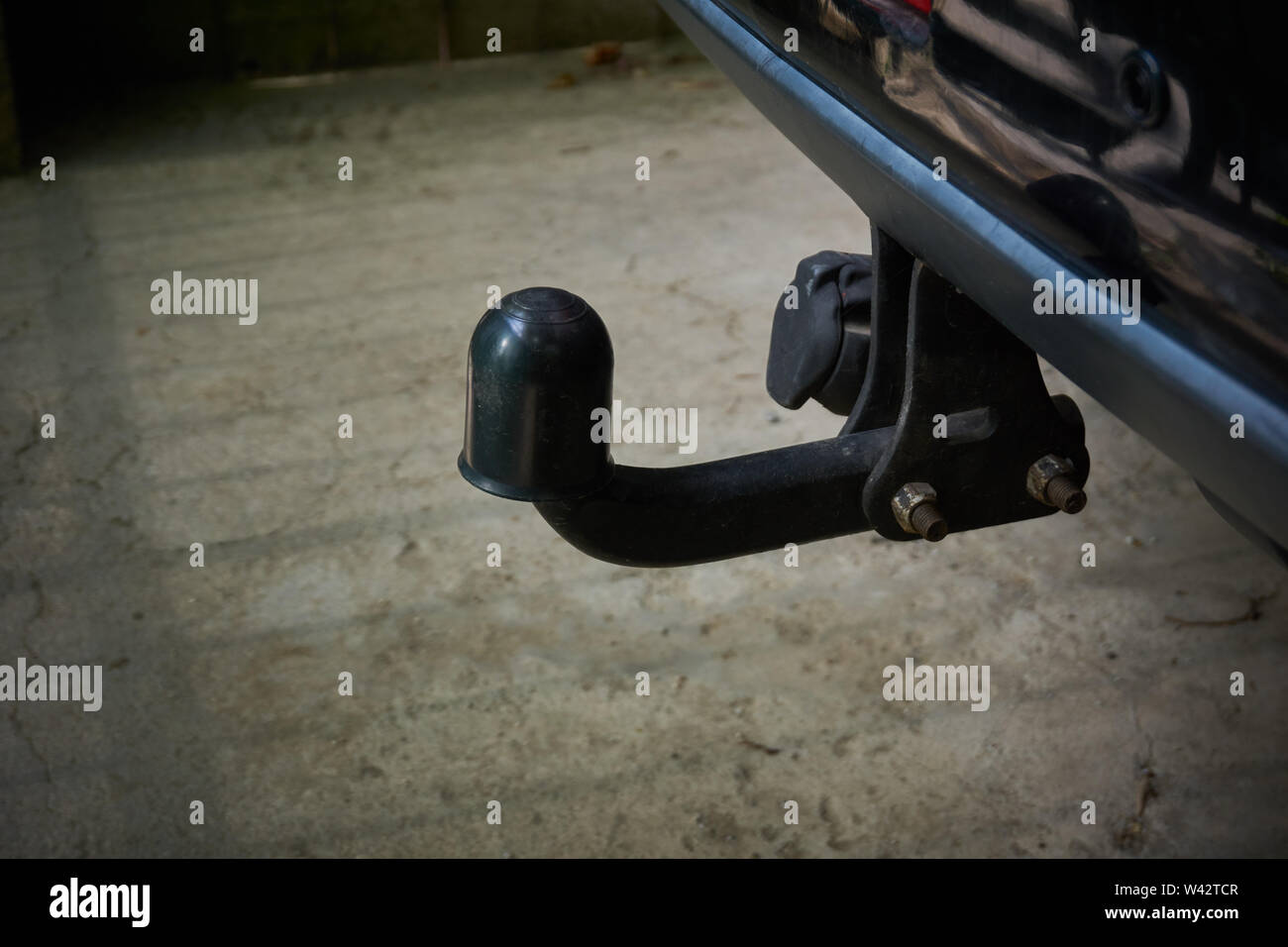Anhängerzugvorrichtung, Kraftheber - Haken auf ein Auto Stockfotografie -  Alamy