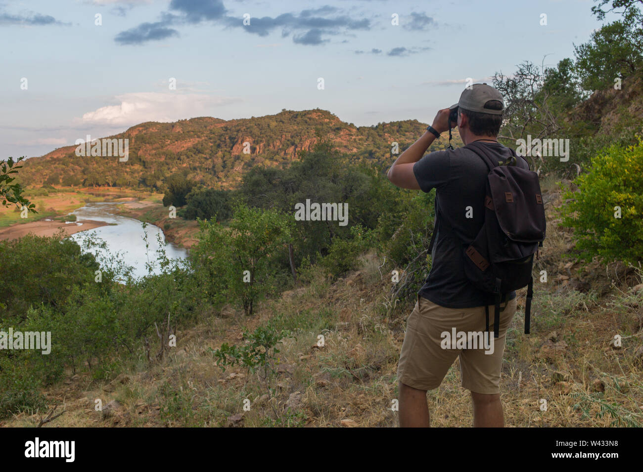 Bush Spaziergänge in der Fernbedienung Pafuri Region im äußersten Norden von Kruger National Park, Limpopo, Südafrika, ist ein Favorit unter den vielen Safari gehen Touristen Stockfoto