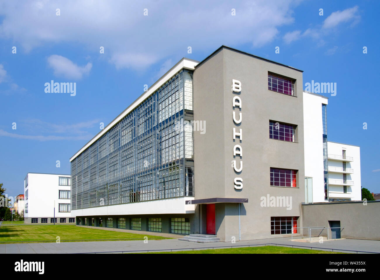 Bauhaus Gebäude und Architektur Schule von Walter Gropius in Dessau, Deutschland Stockfoto
