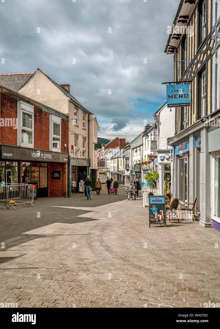 Anzeigen von Frogmore Straße in Abergavenny, Wales. Stockfoto