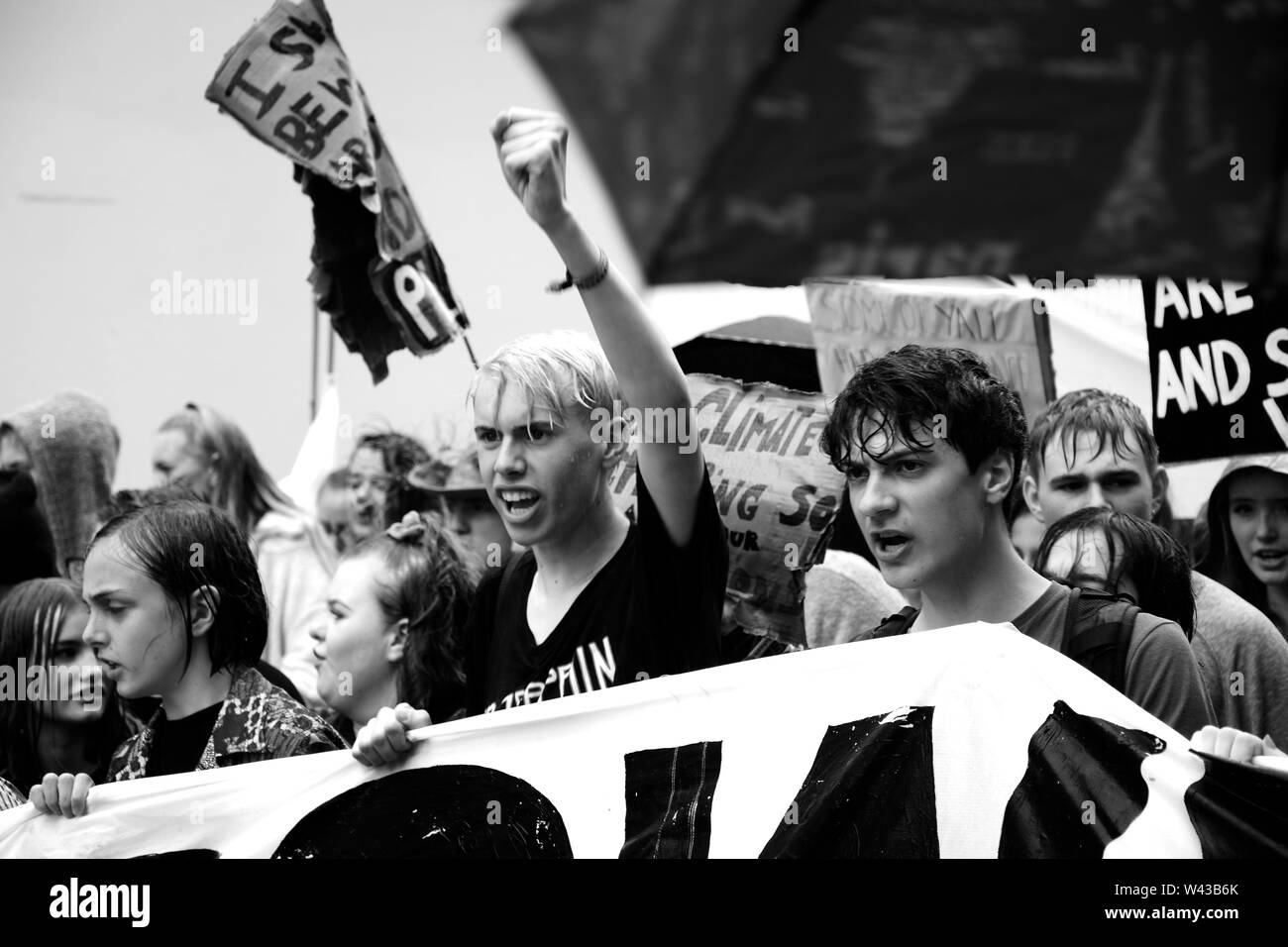 Studenten auf die Straße, um gegen den Klimawandel in London am Freitag, den 19. Juli zu demonstrieren. Stockfoto