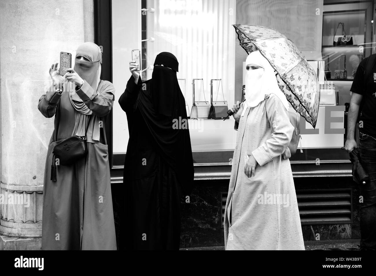 Studenten auf die Straße, um gegen den Klimawandel in London am Freitag, den 19. Juli zu demonstrieren. Stockfoto