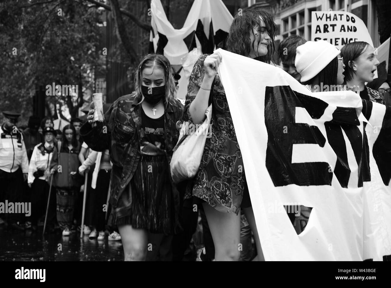 Studenten auf die Straße, um gegen den Klimawandel in London am Freitag, den 19. Juli zu demonstrieren. Stockfoto