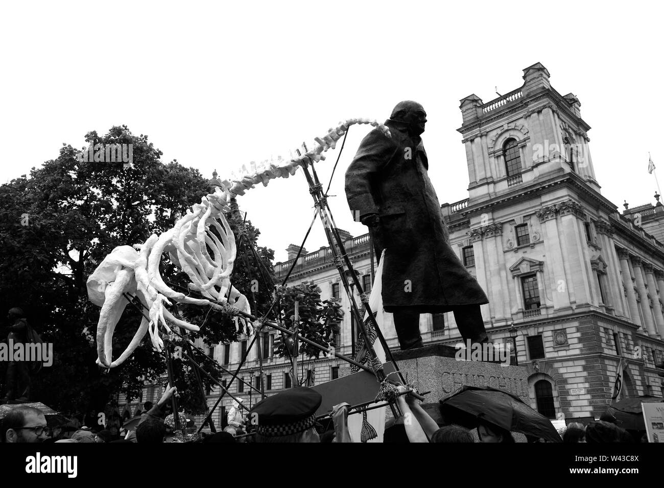 Studenten auf die Straße, um gegen den Klimawandel in London am Freitag, den 19. Juli zu demonstrieren. Stockfoto
