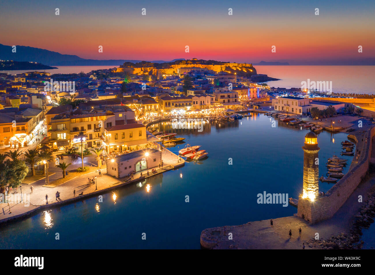 Die Stadt Rethymno auf der Insel Kreta in Griechenland. Die alten venezianischen Hafen. Stockfoto