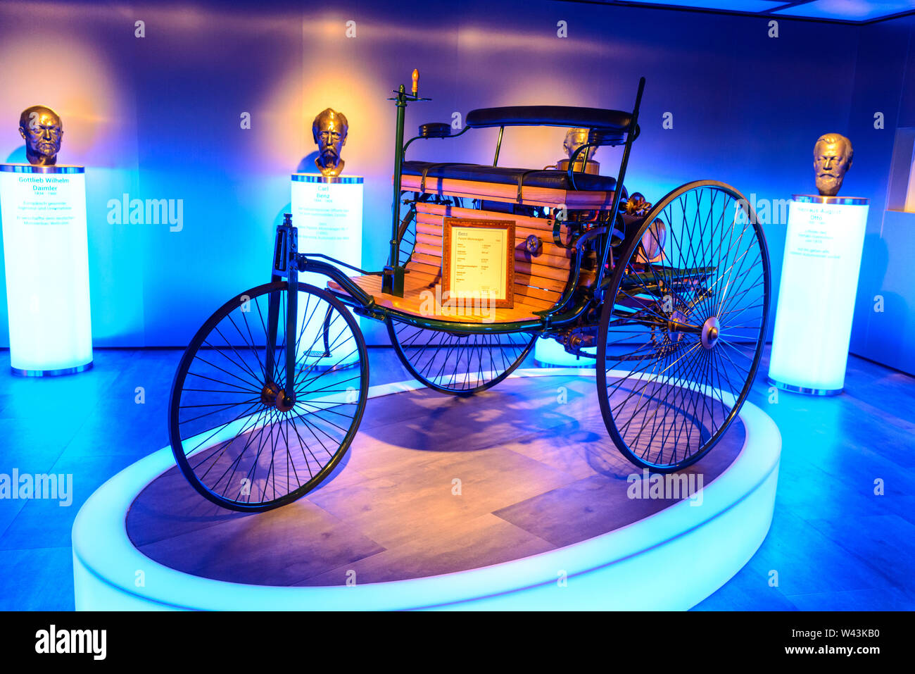 Vom 7. Juli 2019 - Museum EFA Mobile Zeiten in Amerang, Deutschland: Benz Patent Motorwagen 1886. Retro Auto, Oldtimer Stockfoto