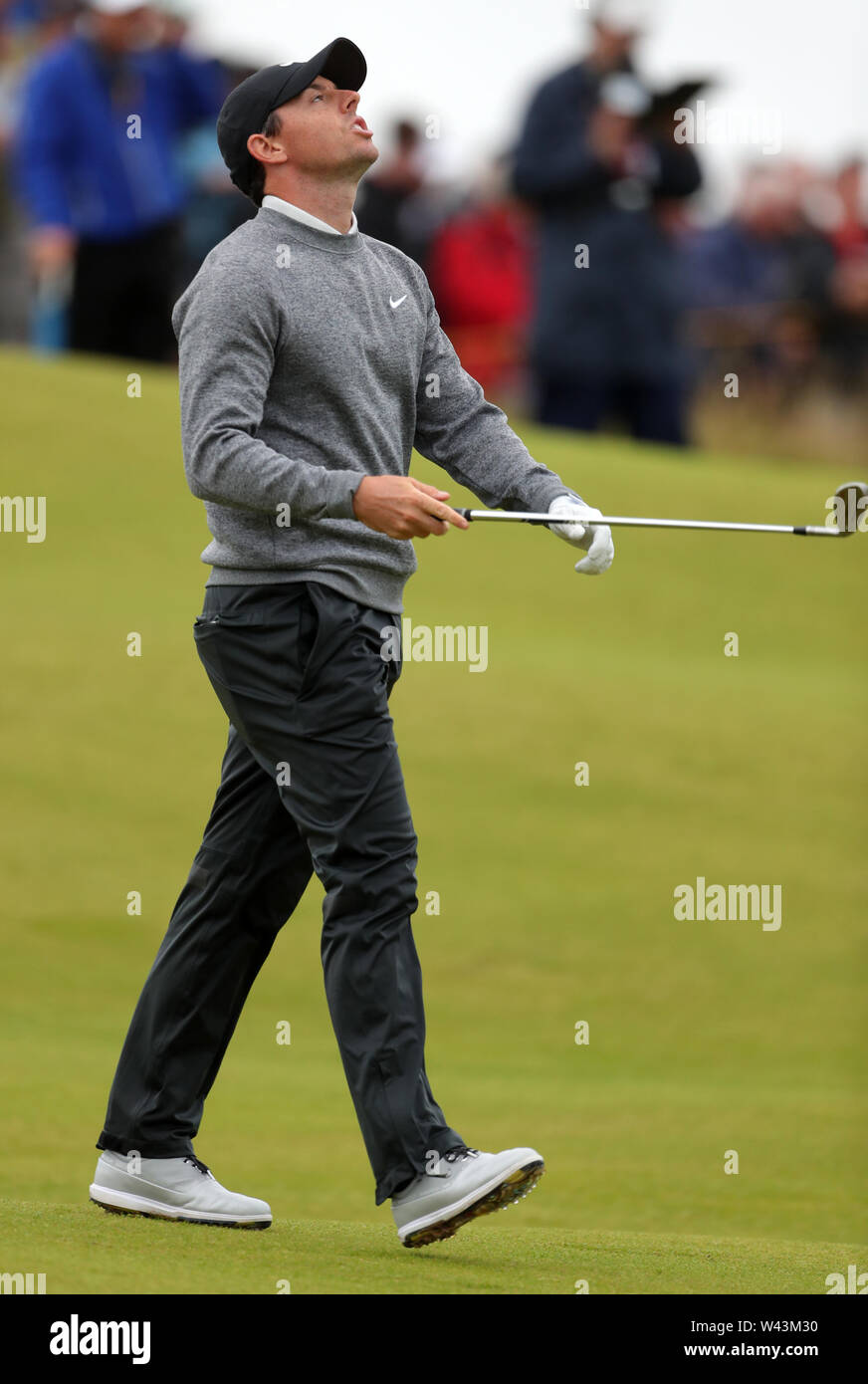 Von Nordirland Rory McIlroy am Tag zwei der Open Championship 2019 im Royal Portrush Golf Club. Stockfoto