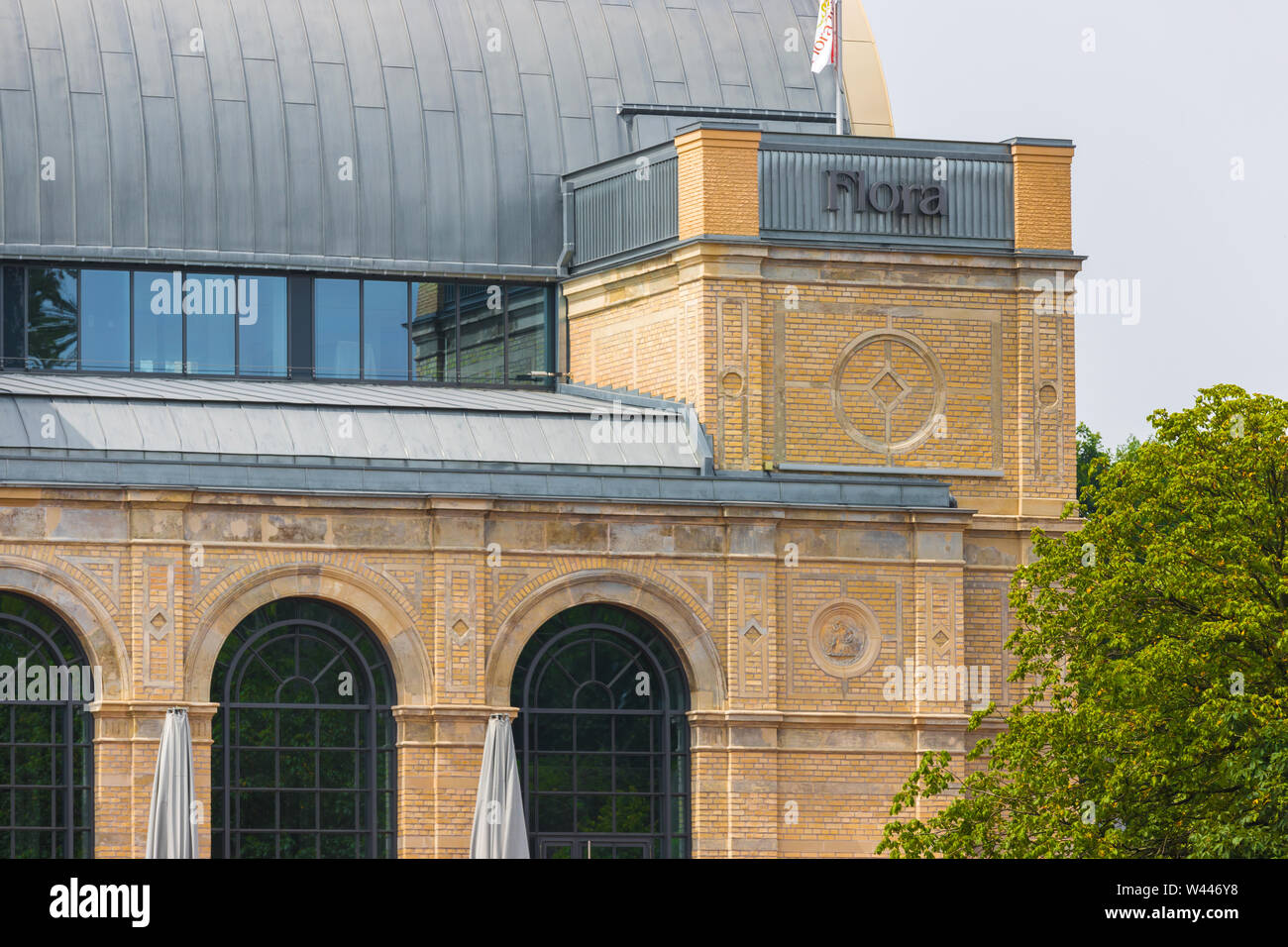 Flora Park und Gebäude Köln Deutschland Stockfoto