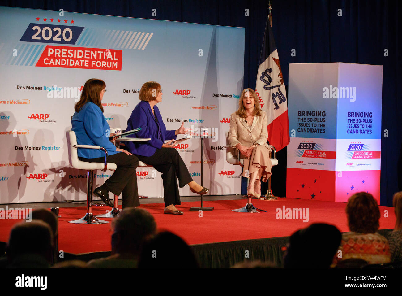 Sioux City, USA. 19 Juli, 2019. Demokratische Präsidentschaftskandidaten Marianne Williamson spricht während des AARP Präsidentschaftskandidat 2020 in Sioux City. Credit: SOPA Images Limited/Alamy leben Nachrichten Stockfoto