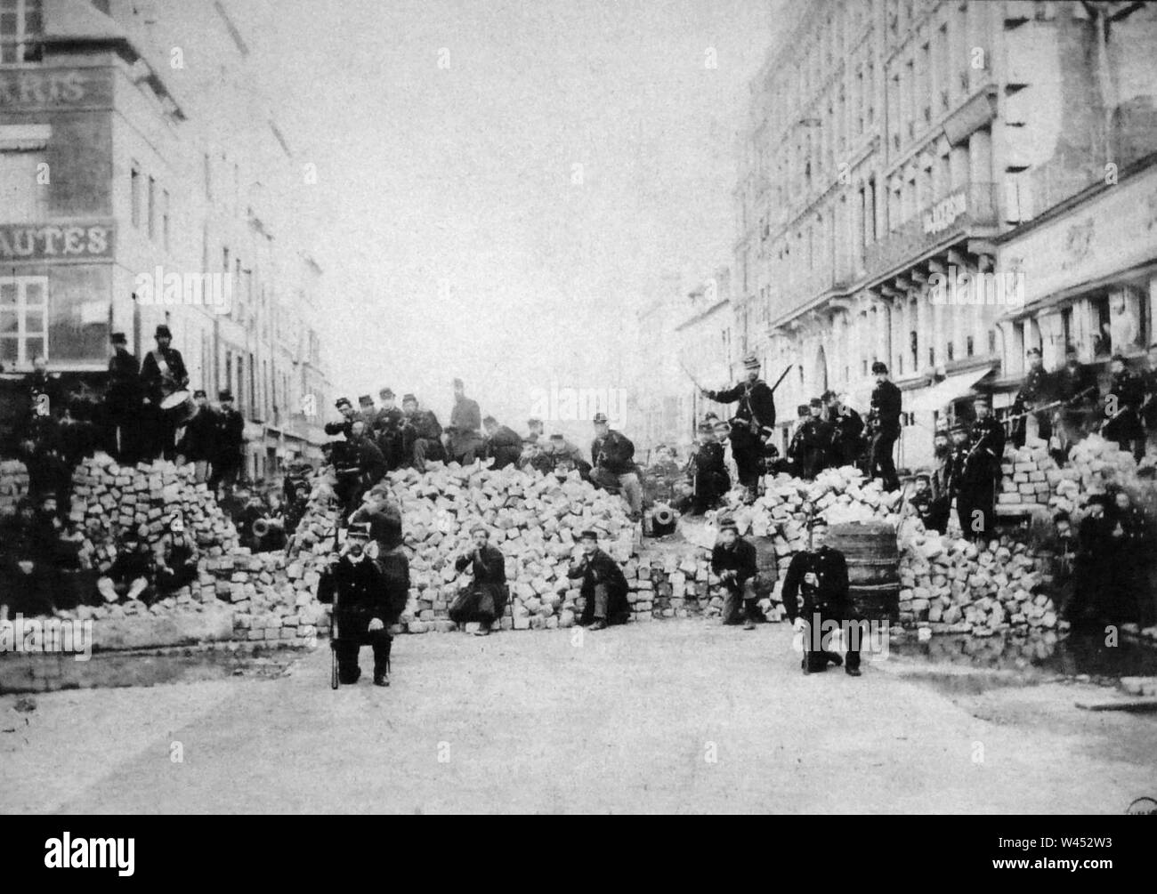 Commune de Paris, Barricade du Faubourg Saint-Antoine. Stockfoto