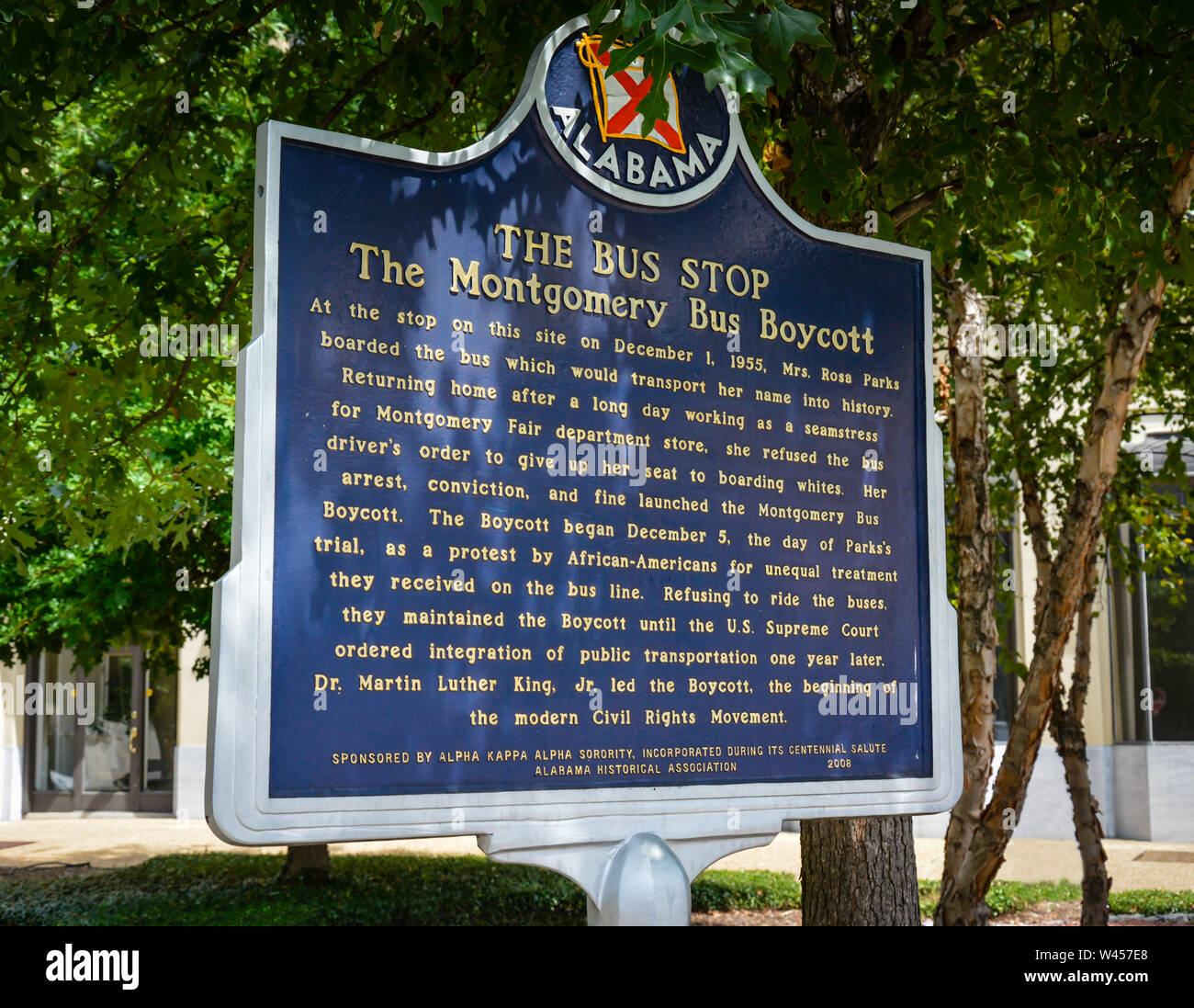 Die historische Marke von der Bushaltestelle, wo Rosa Parks den Bus bestiegen und bald initiiert der Montgomery Bus Boykott in Montgomery, AL, USA Stockfoto