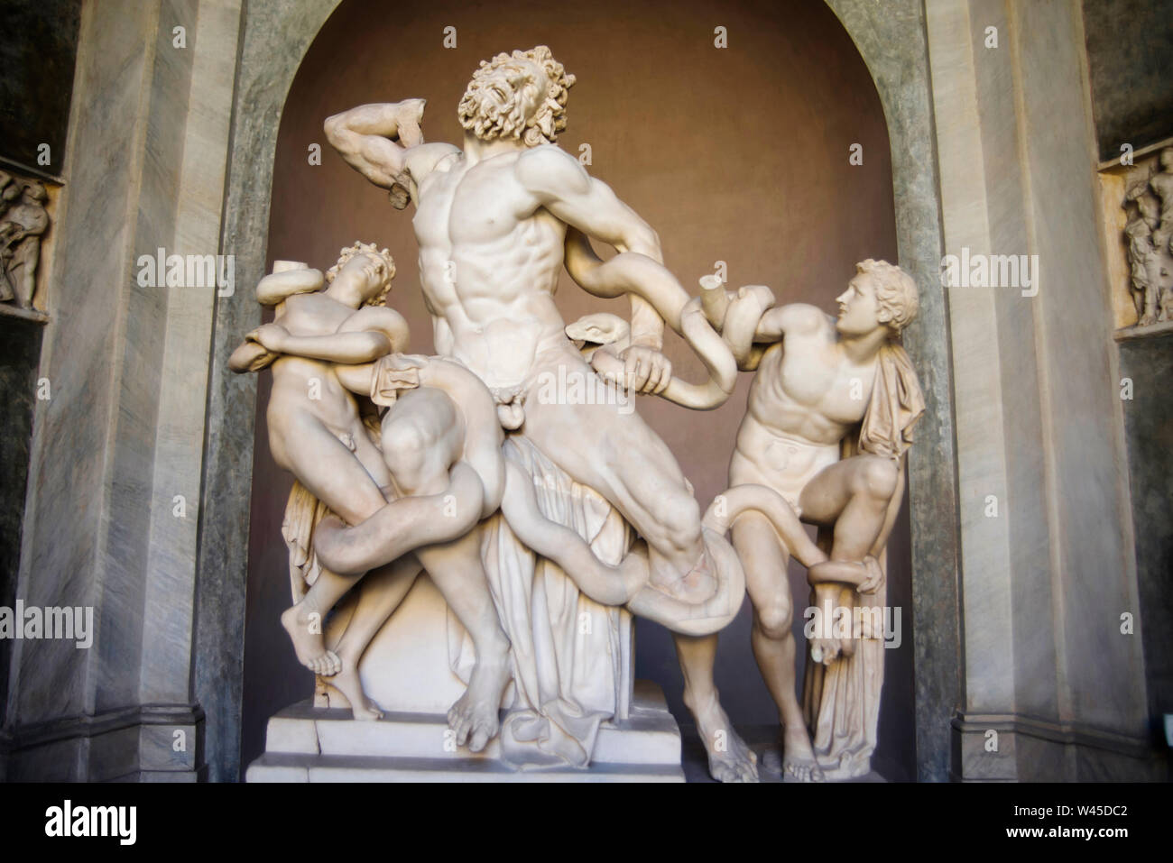 Statue, Kampf, die Spulen der Python werden gedehnt, Sixtinische Kapelle, Vatikan Museum, Rom, Italien. Stockfoto