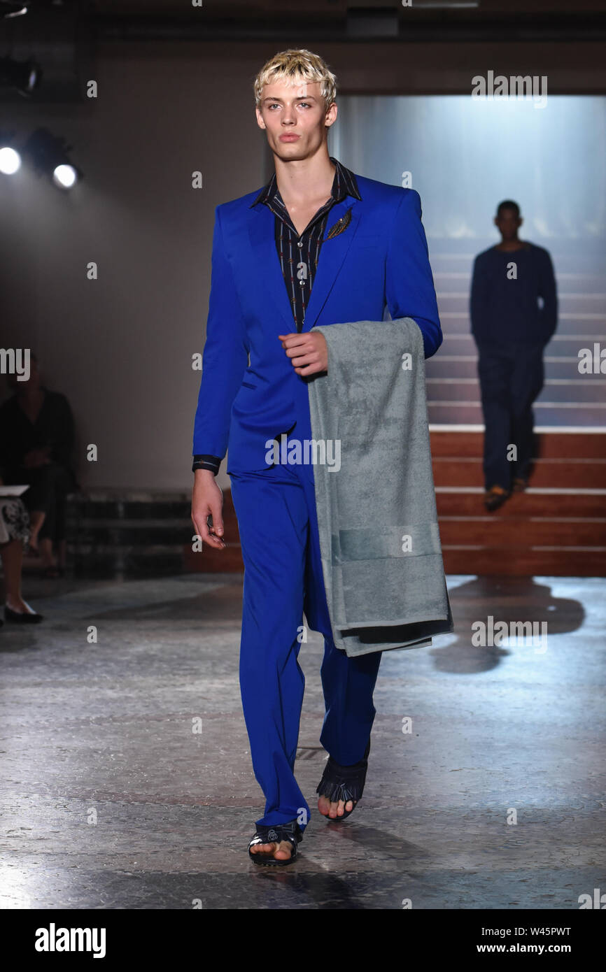 Pal Zileri zeigen, Landebahn, Frühling/Sommer 2020, Mailand Fashion Week Männer, Italien Wo: Milano, Italien Wann: 17 Jun 2019 Stockfoto