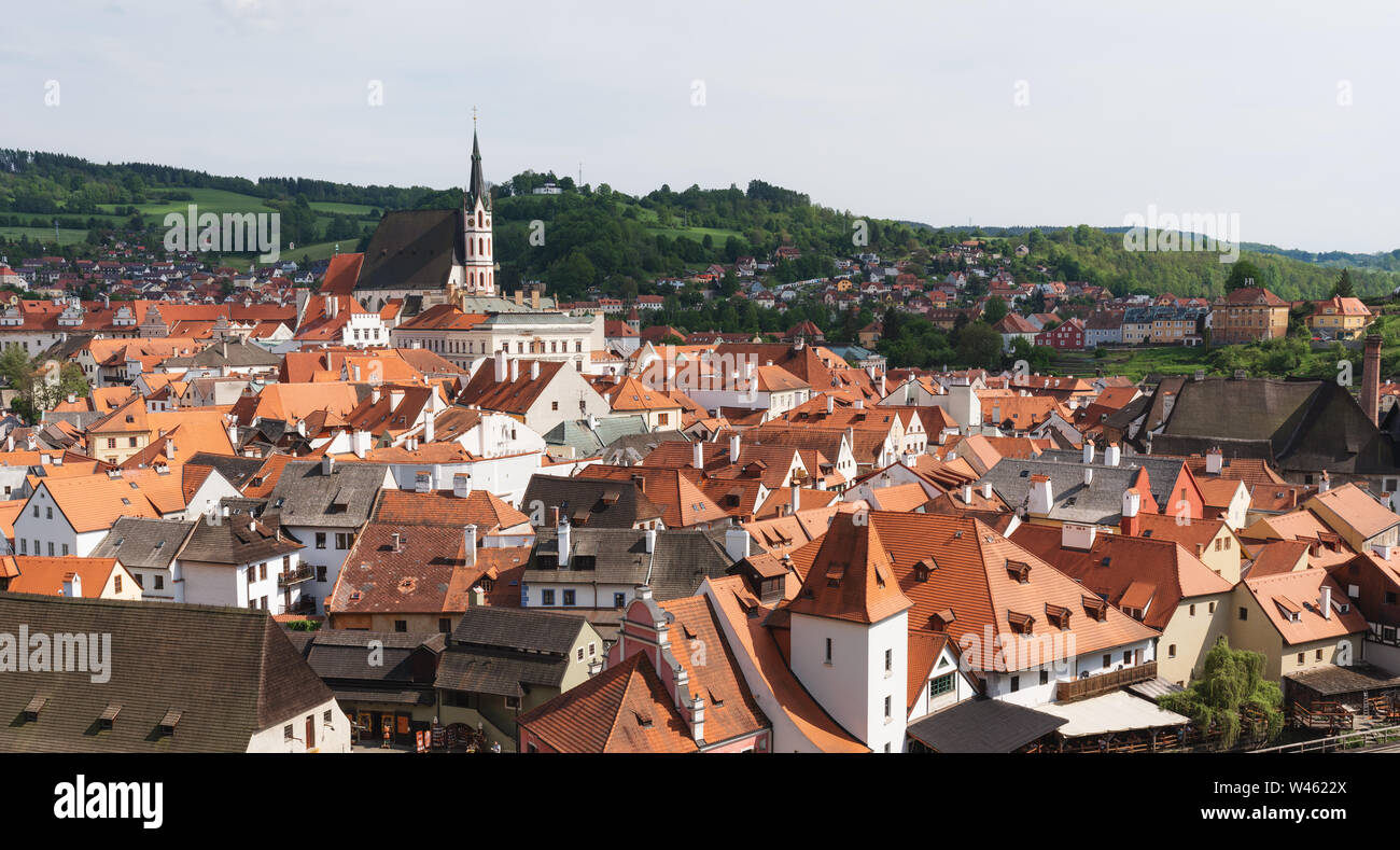 Panoramablick auf die Altstadt Blick auf die Stadt Cesky Krumlov in der Tschechischen Republik Stockfoto