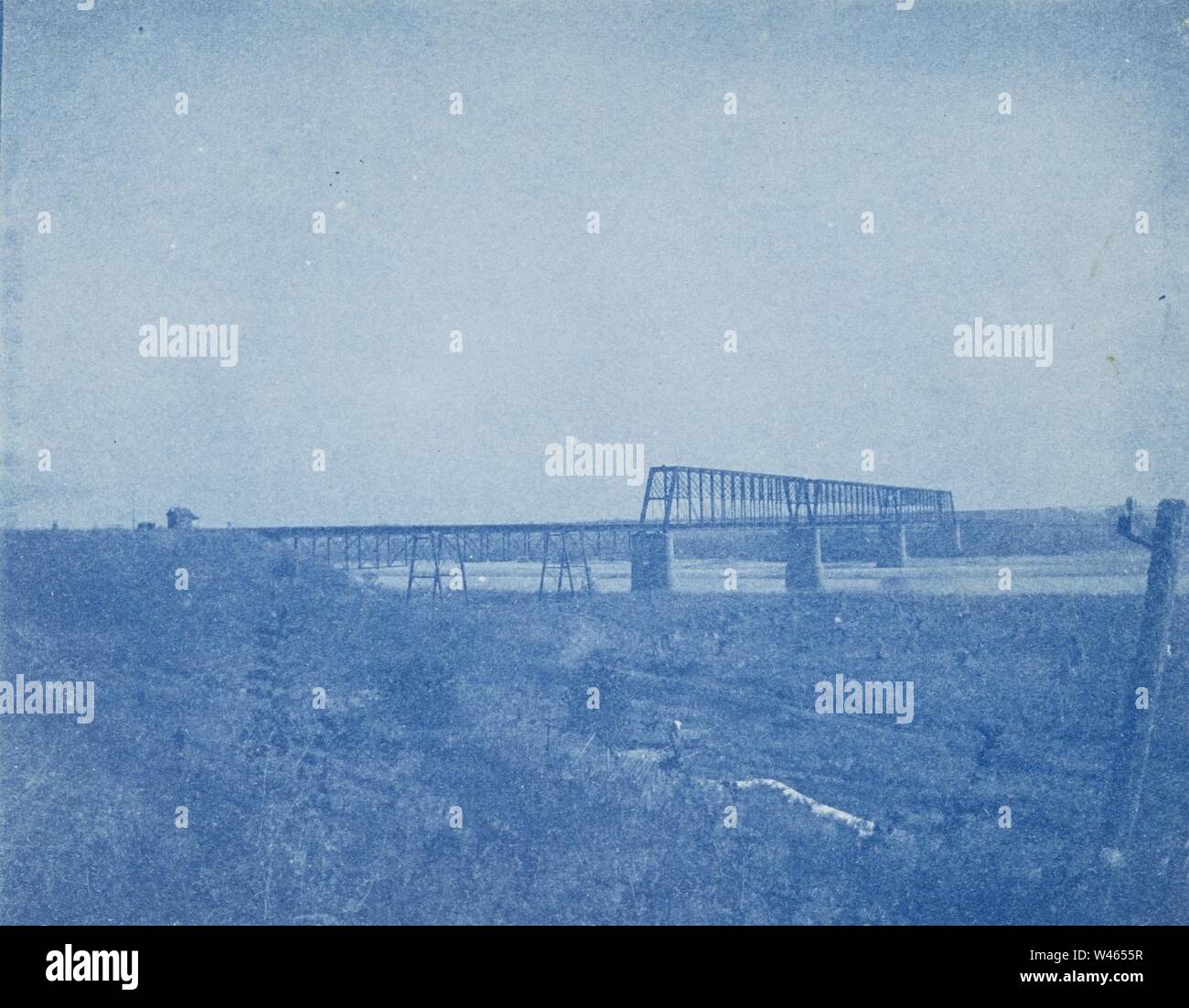 Cooney RuloBridgeMissouriRiverCrossing MIA 849830. Stockfoto