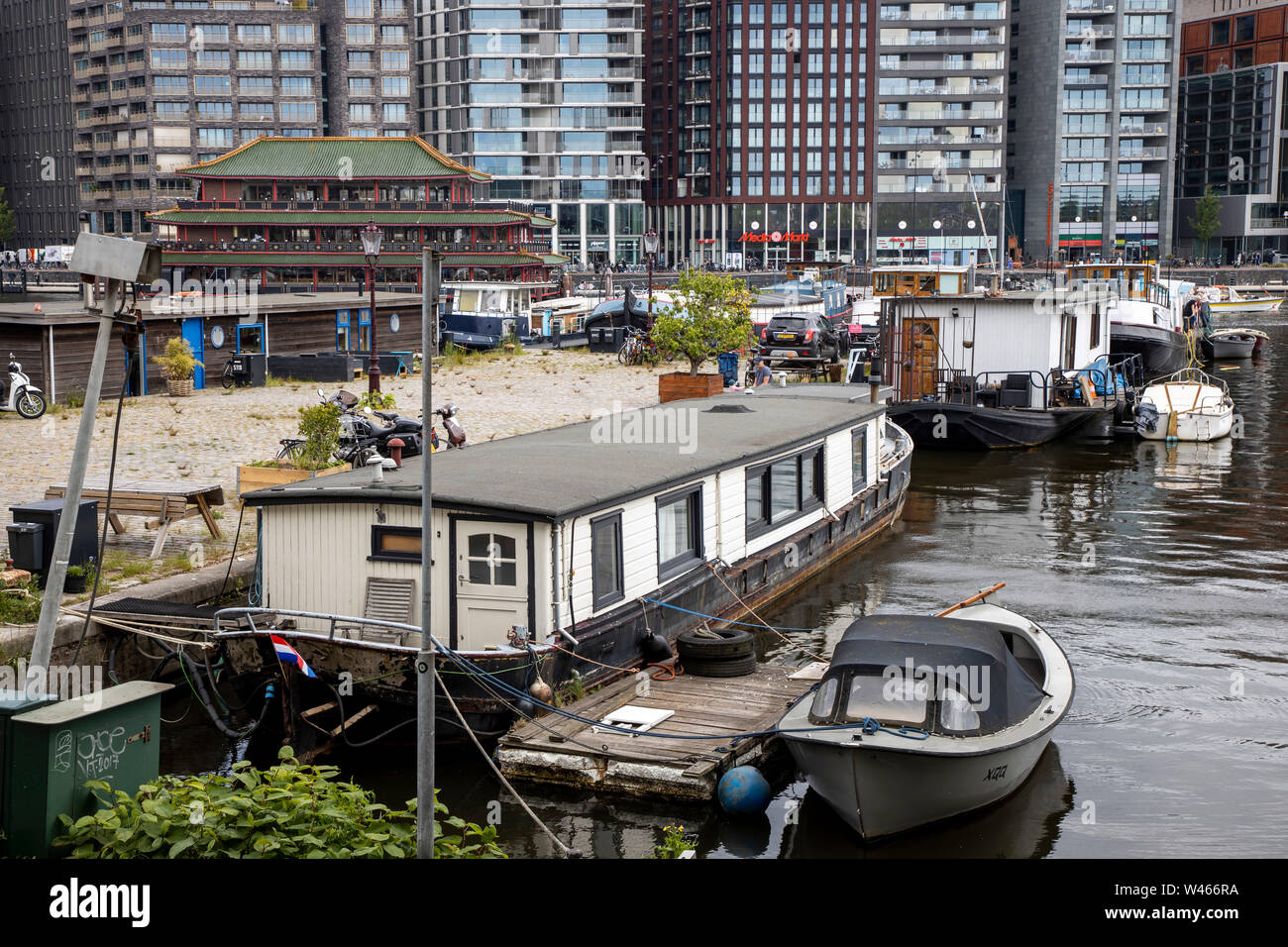 Amsterdam, Niederlande, chinesisches Restaurant Schiff, Sea Palace, an der Oosterdokskade, Stockfoto