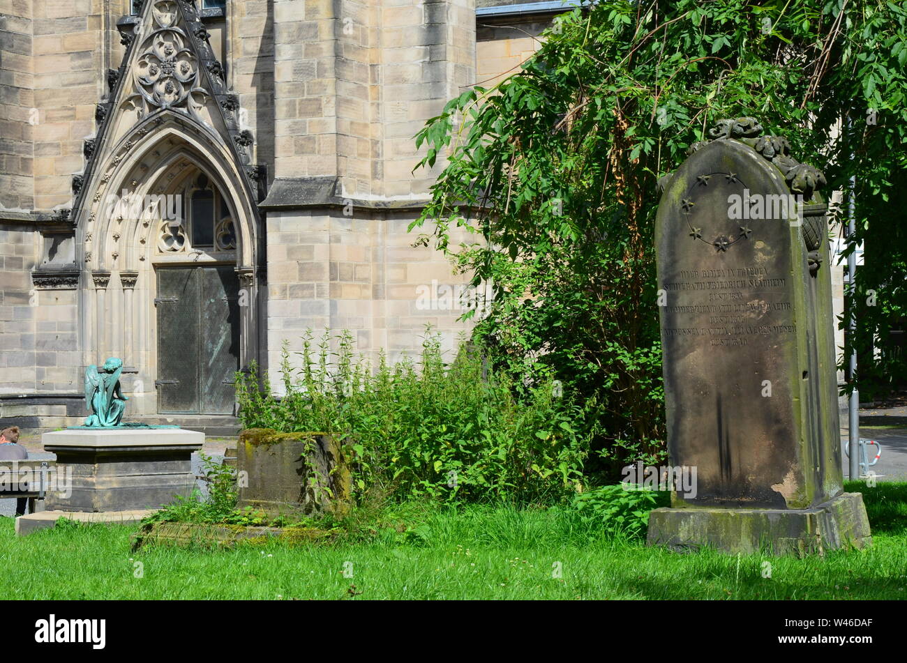 Alte Friedhof im Herzen der Stadt Kassel, Deutschland Stockfoto