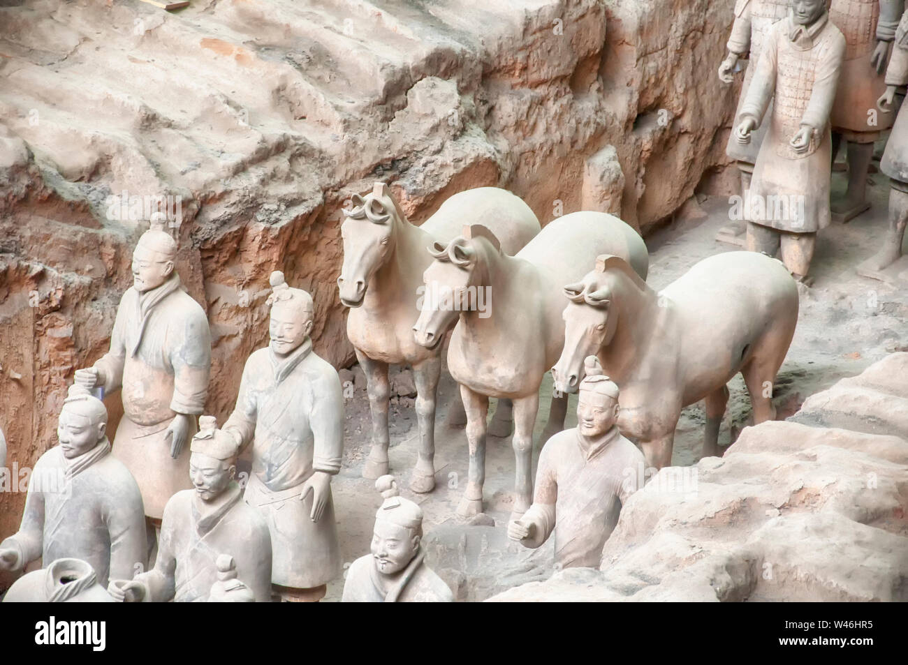 August 18, 2015. Xian, China. Die terracotta Krieger des Kaisers Qin Shi Huang in die größte archäologische Stätte oder Grube, in der Stadt Lintong, Stockfoto