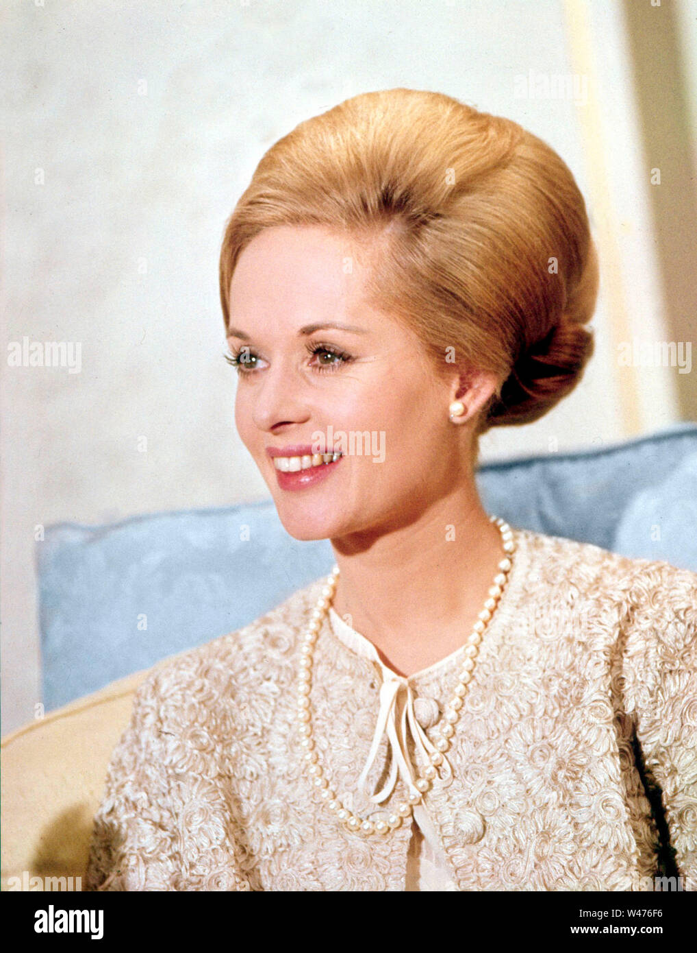 TIPPI HEDREN in einer GRÄFIN VON HONGKONG (1967), unter der Regie von