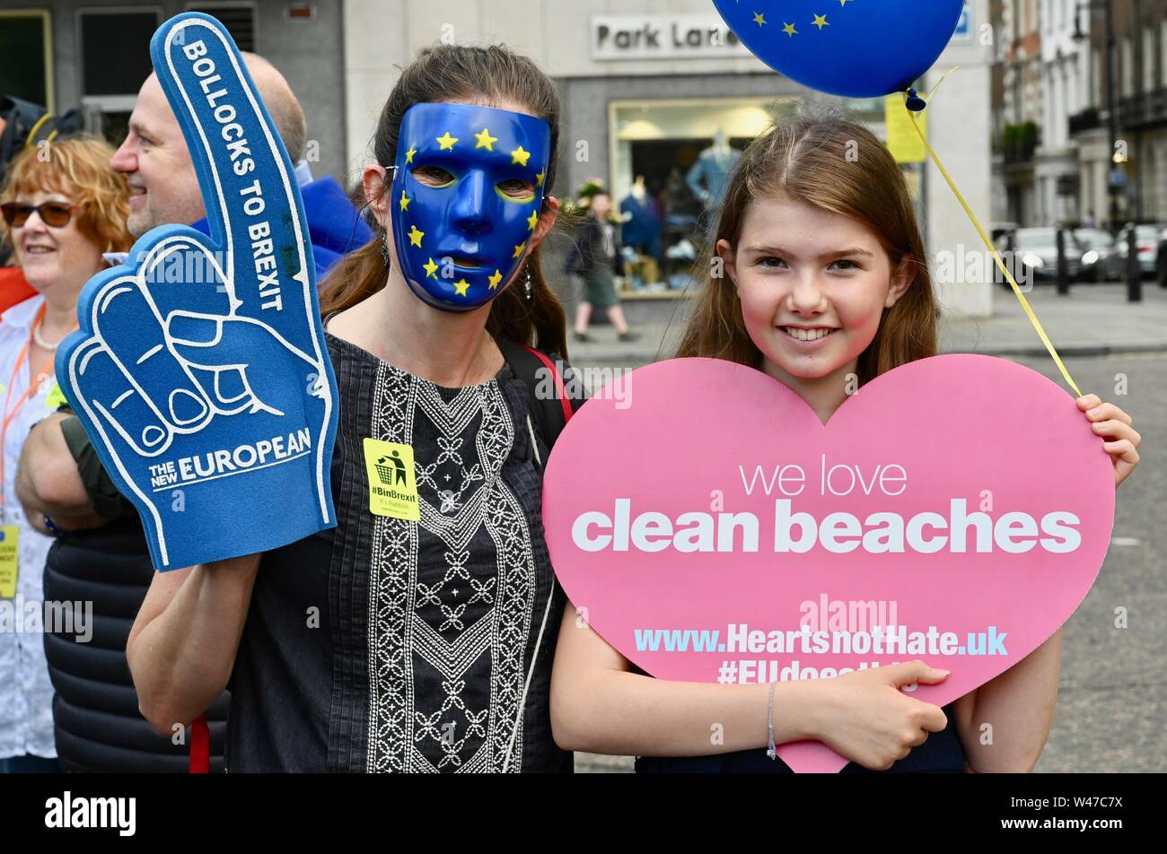 Junge Demonstranten. März für den Wandel. Nein zu Boris. Ja zu Europa. Anti-Brexit Protest, London. Großbritannien Stockfoto