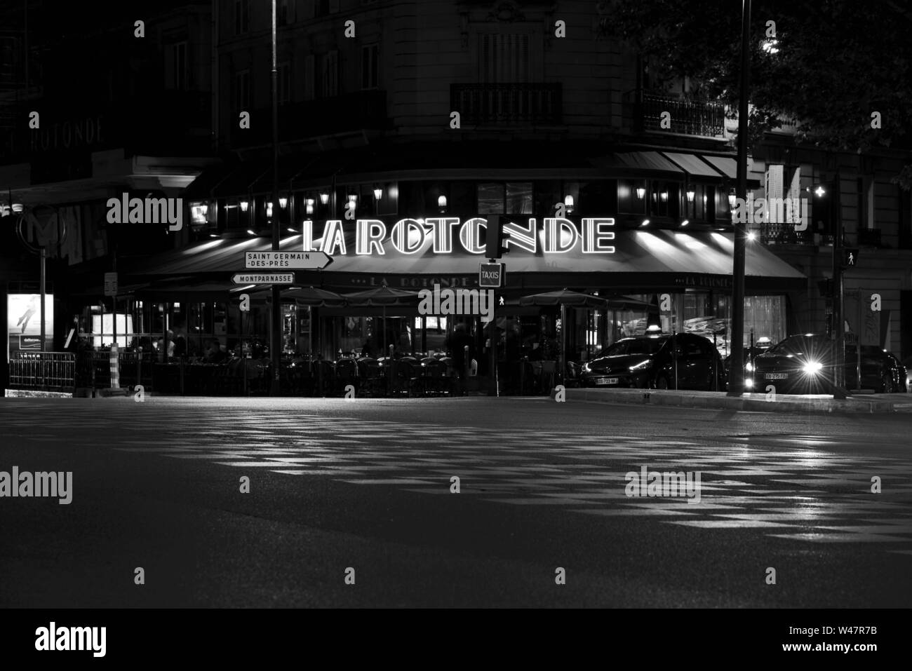 Paris bei Nacht (Café de la Rotonde) Stockfoto