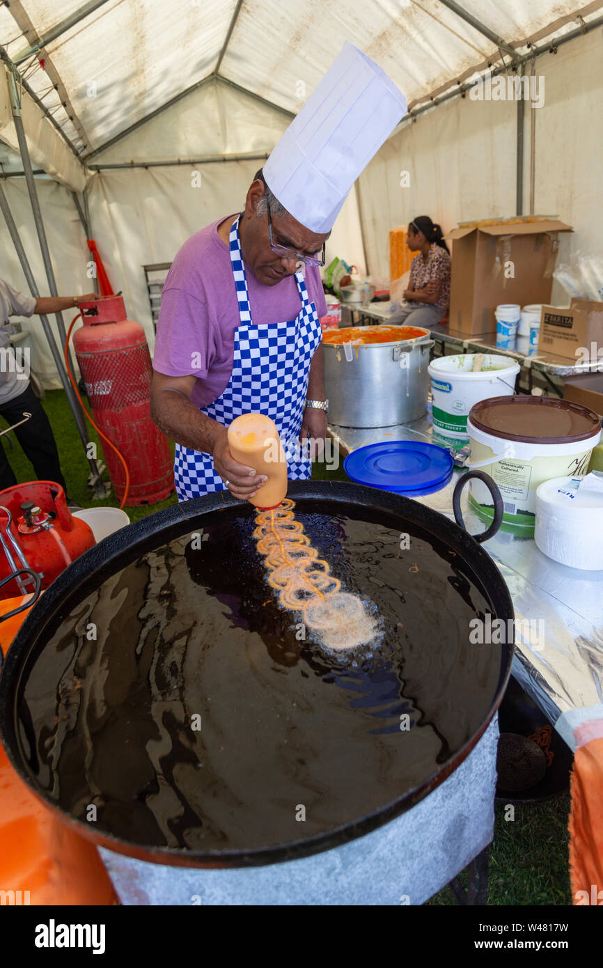 Jalebi in einem britischen Indian Fast Food, Stall, Großbritannien Stockfoto