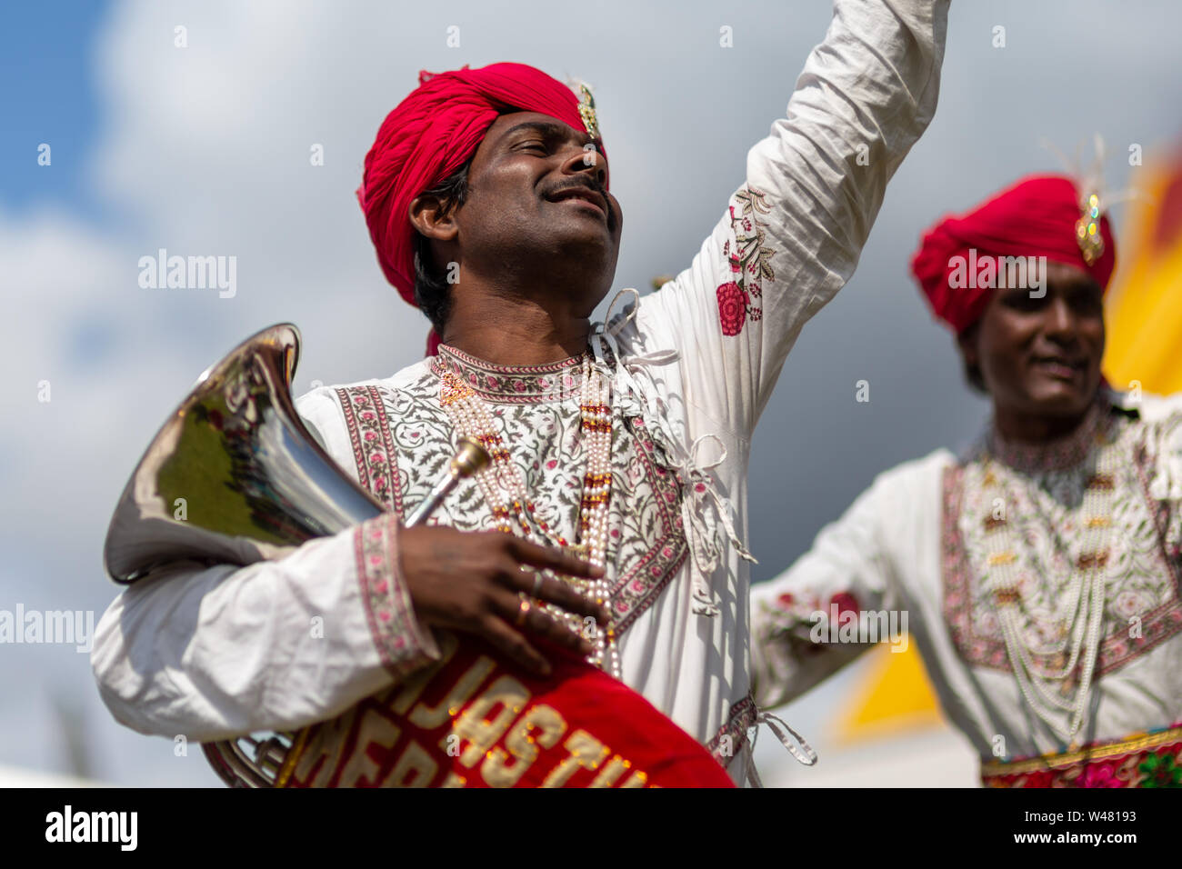 Indische Musiker durchführen, Rajasthan Heritage Brass Band, Großbritannien Stockfoto
