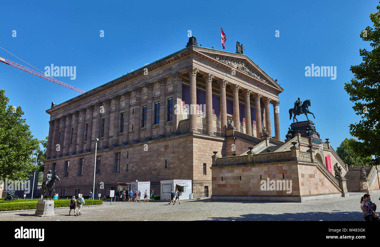 Das alte Museum ist ein Museum auf der Museumsinsel in Berlin. Es beherbergt die Antikensammlung der Staatlichen Museen zu Berlin. Stockfoto