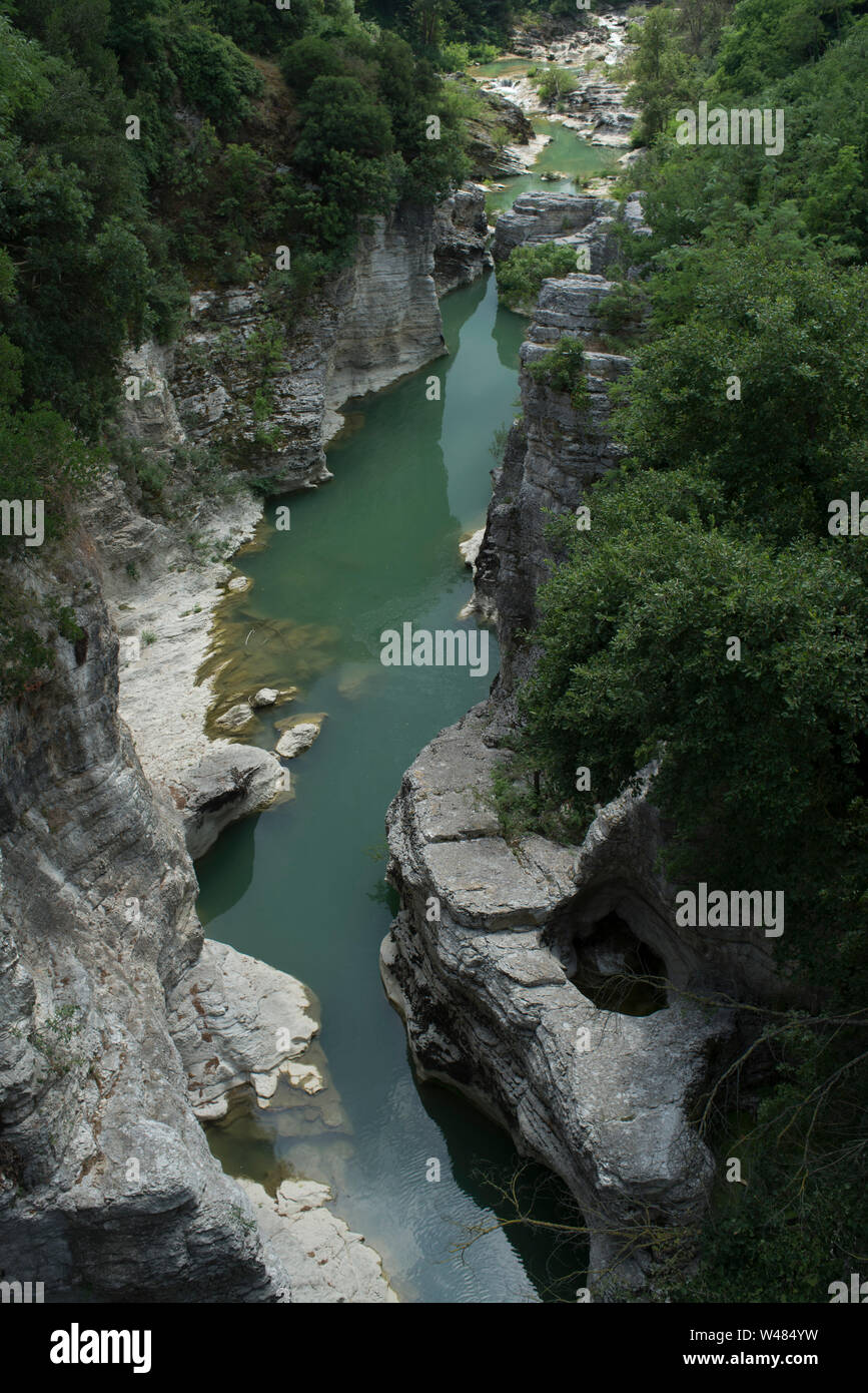 Marmitte dei Giganti Canyon auf dem Metauro Fluß, Fossombrone, Marken, Italien, Europa Stockfoto