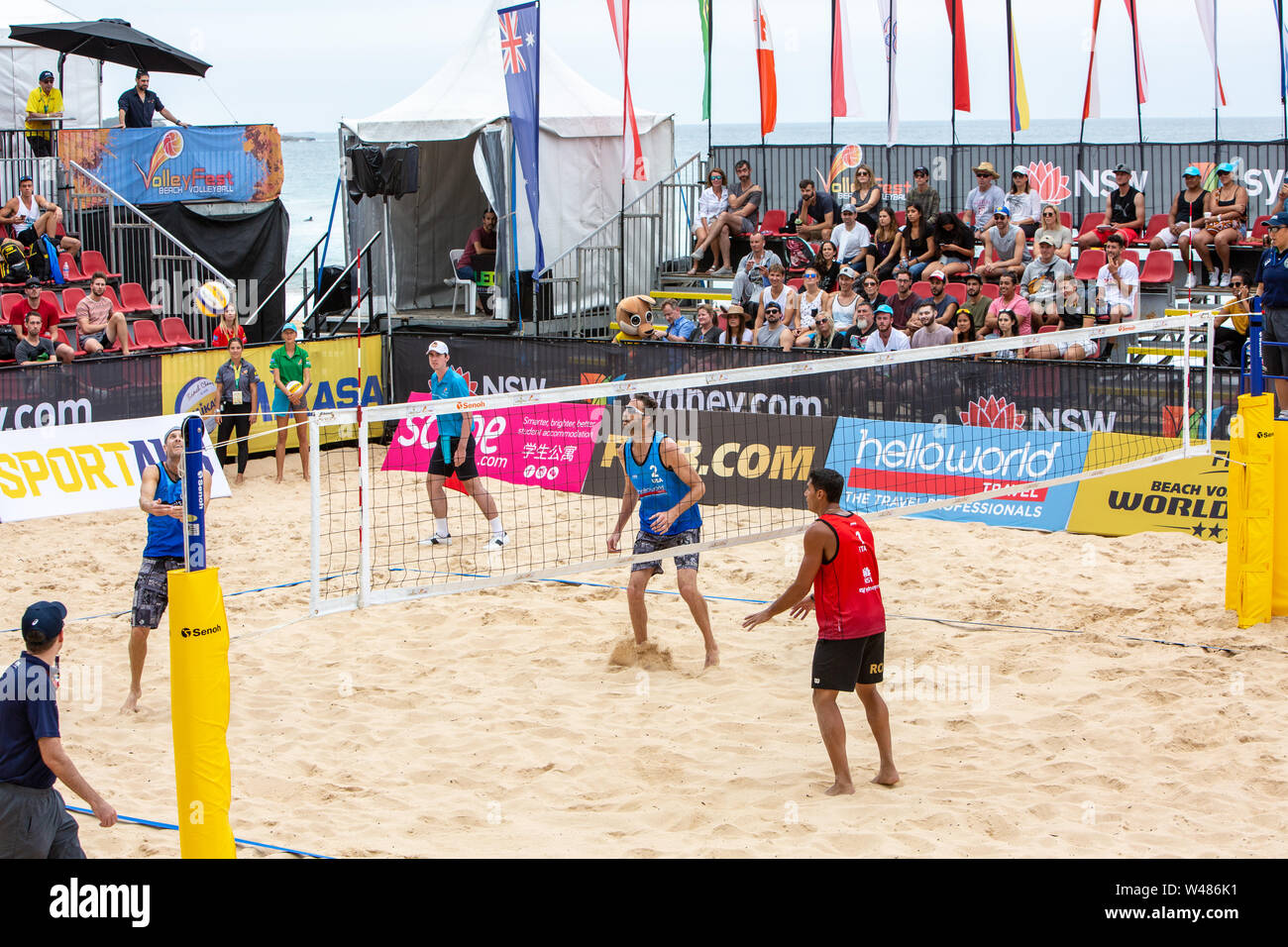 Viertelfinaltag beim Volleyfest 2019, einem FIVB Beach Volleyball World Tour Turnier, das zum 5.. Mal in Manly Beach in Sydney, Australien, stattfindet. Stockfoto