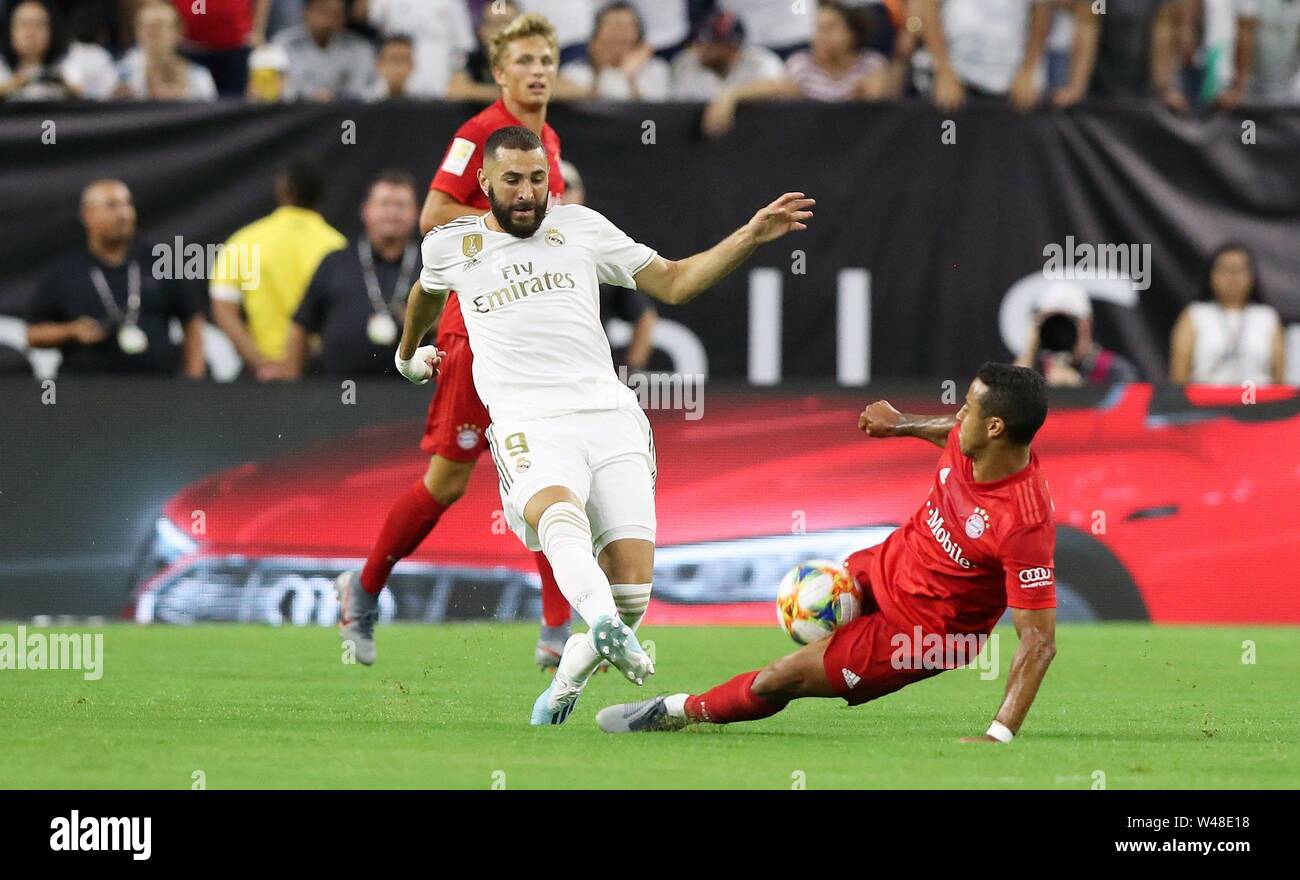 Houston, USA. 21. Juli 2019. firo: 20.07.2019 Fußball, Fußball: 1. Bundesliga, Saison 2019/2020 Real Madrid, Test, Test, Freundschaftsspiel, gegen den FC Bayern München München, Audi Sommer Tour USA, Internationale Champions Cup 1:3 Duelle, Duell, FCB Thiago, Karim Benzema, | Verwendung der weltweiten Kredit: dpa/Alamy leben Nachrichten Stockfoto