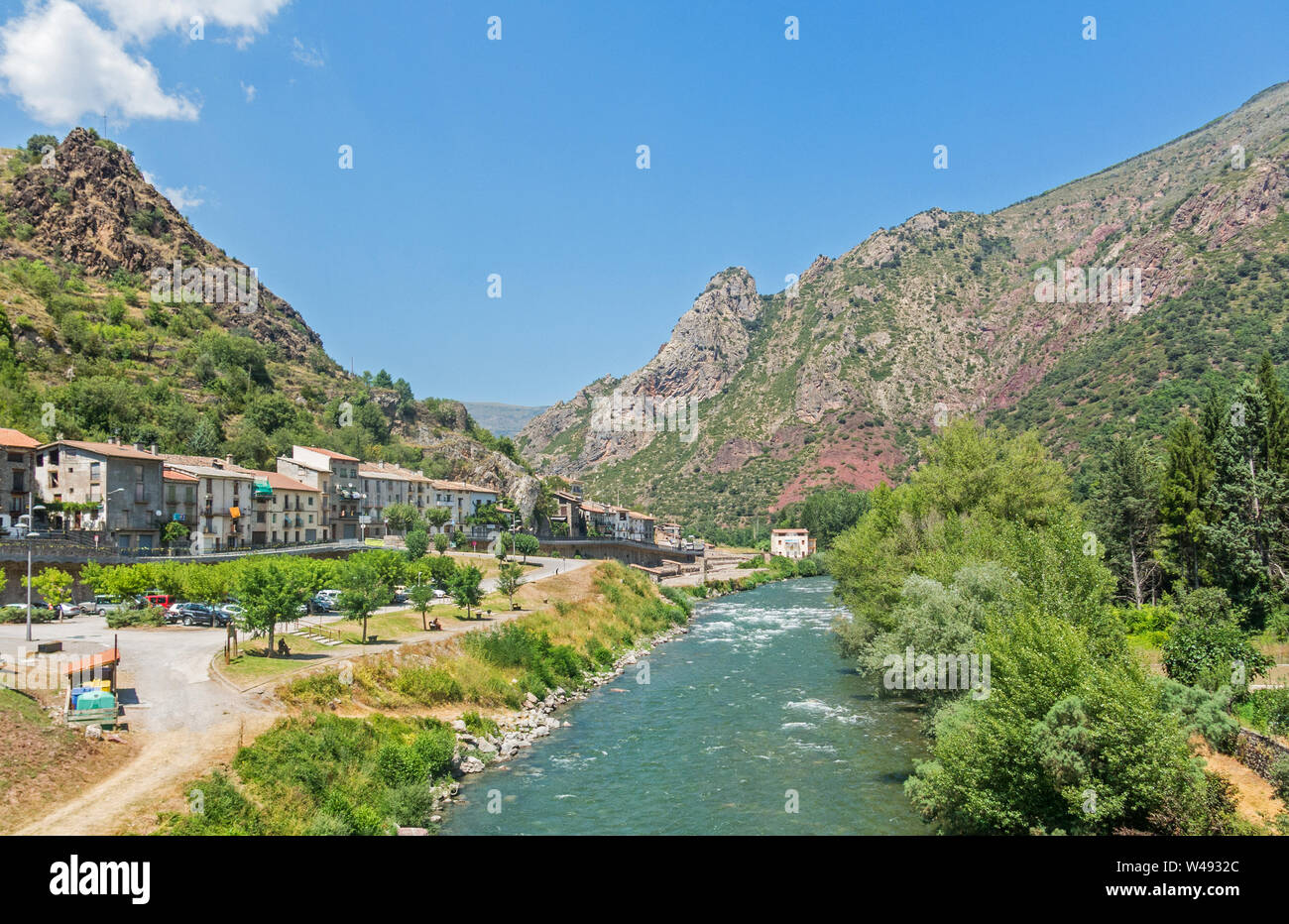 Panorama des mittelalterlichen Dorfes Gerri de la Sal in Lleida und Noguera Pallaresa, Catalunya, Spanien, Europa Stockfoto