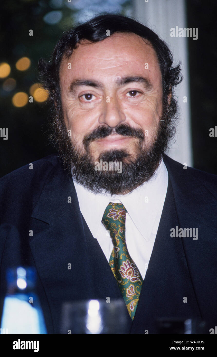 Luciano Pavarotti italienische Opern Tenor ¨ König des Hohen C's und einer der drei Tenöre Stockfoto