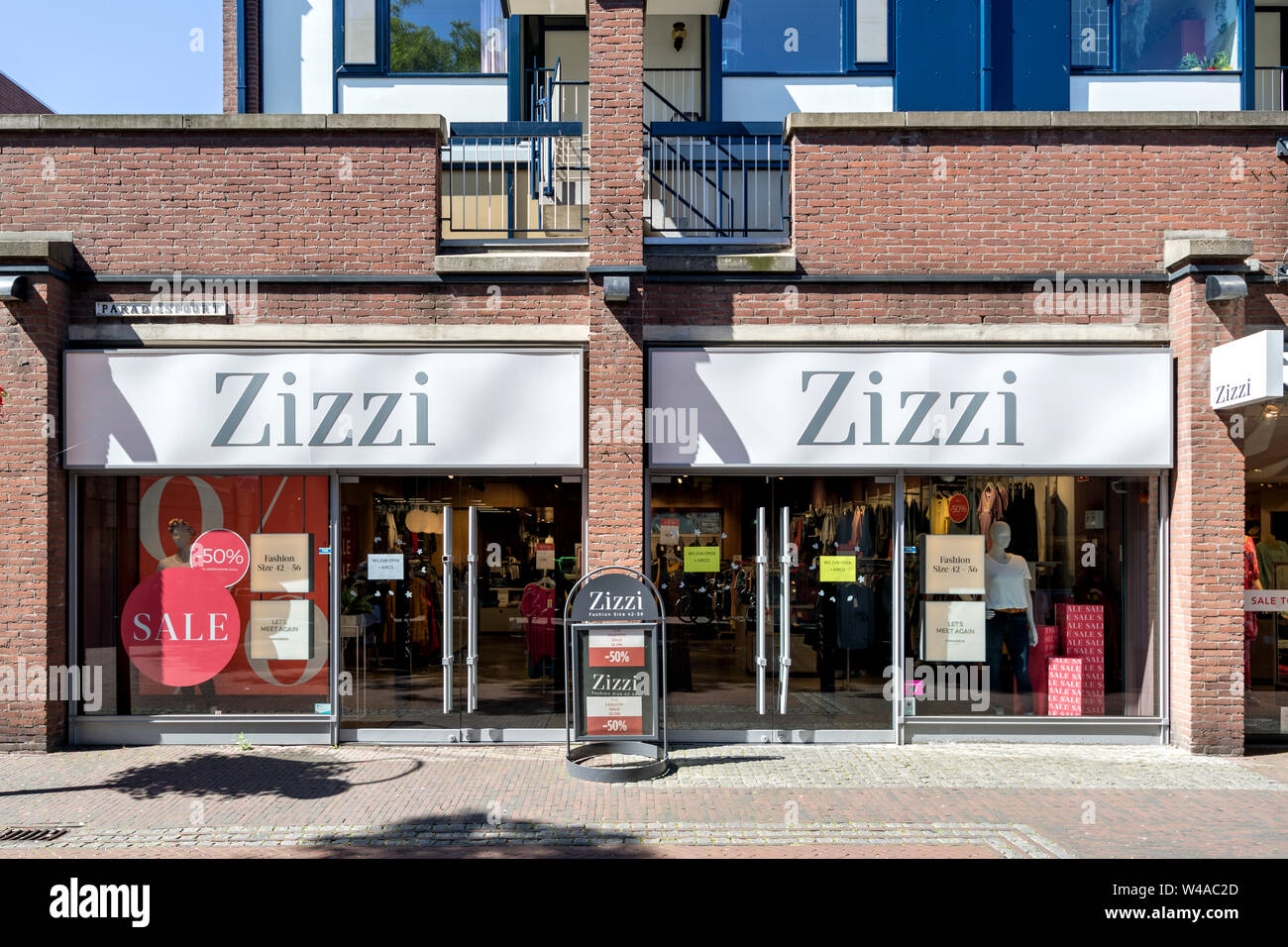 Zizzi Niederlassung in Delft, Niederlande. Zizzi ist ein bedeutender Anbieter in die kurvige Fashion Segment (Größe konforme) seit 2000. Stockfoto