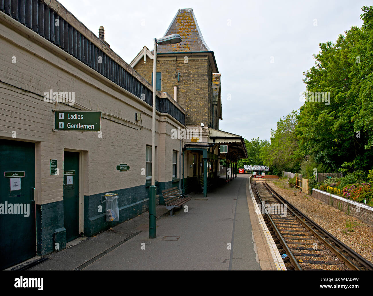 Shanklin Bahnhof ist ein Grad II Bahnhof Shanklin auf der Isle of Wight mit aufgeführt. Es ist die Endstation der Island Line Stockfoto