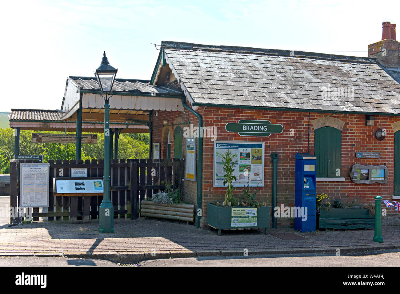 Brading Bahnhof befindet sich auf der Insel von Ryde zu Shanklin auf der Insel Wight. Großbritannien Stockfoto