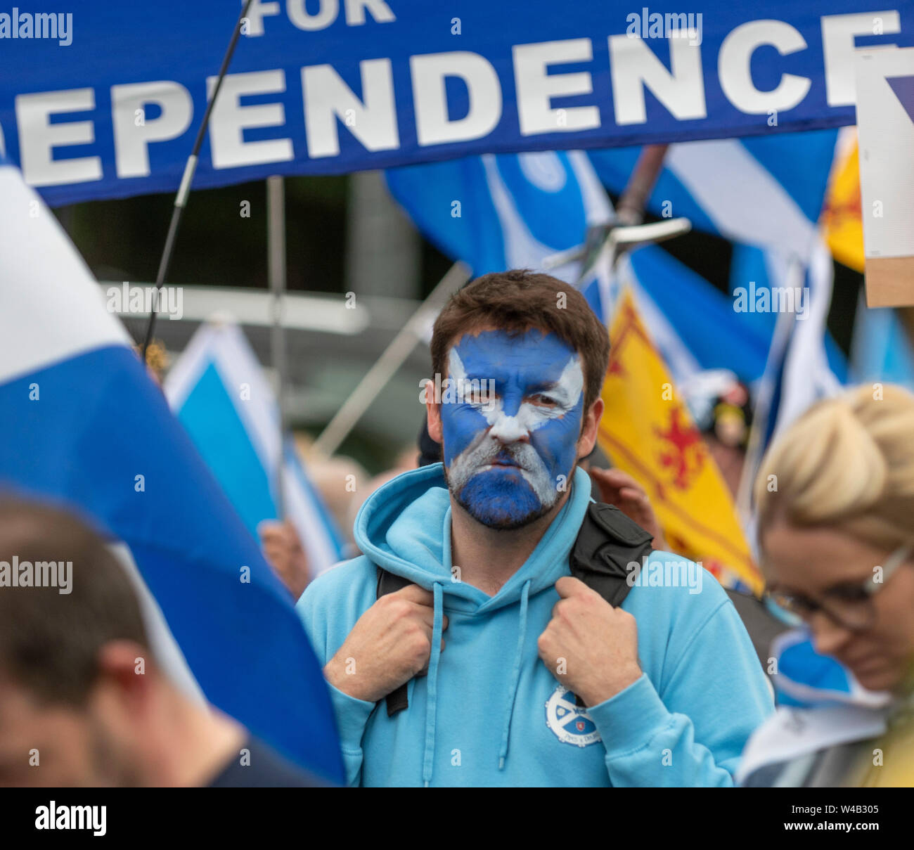 Oban, alle unter einem Banner Unabhängigkeit März - 2019 Stockfoto