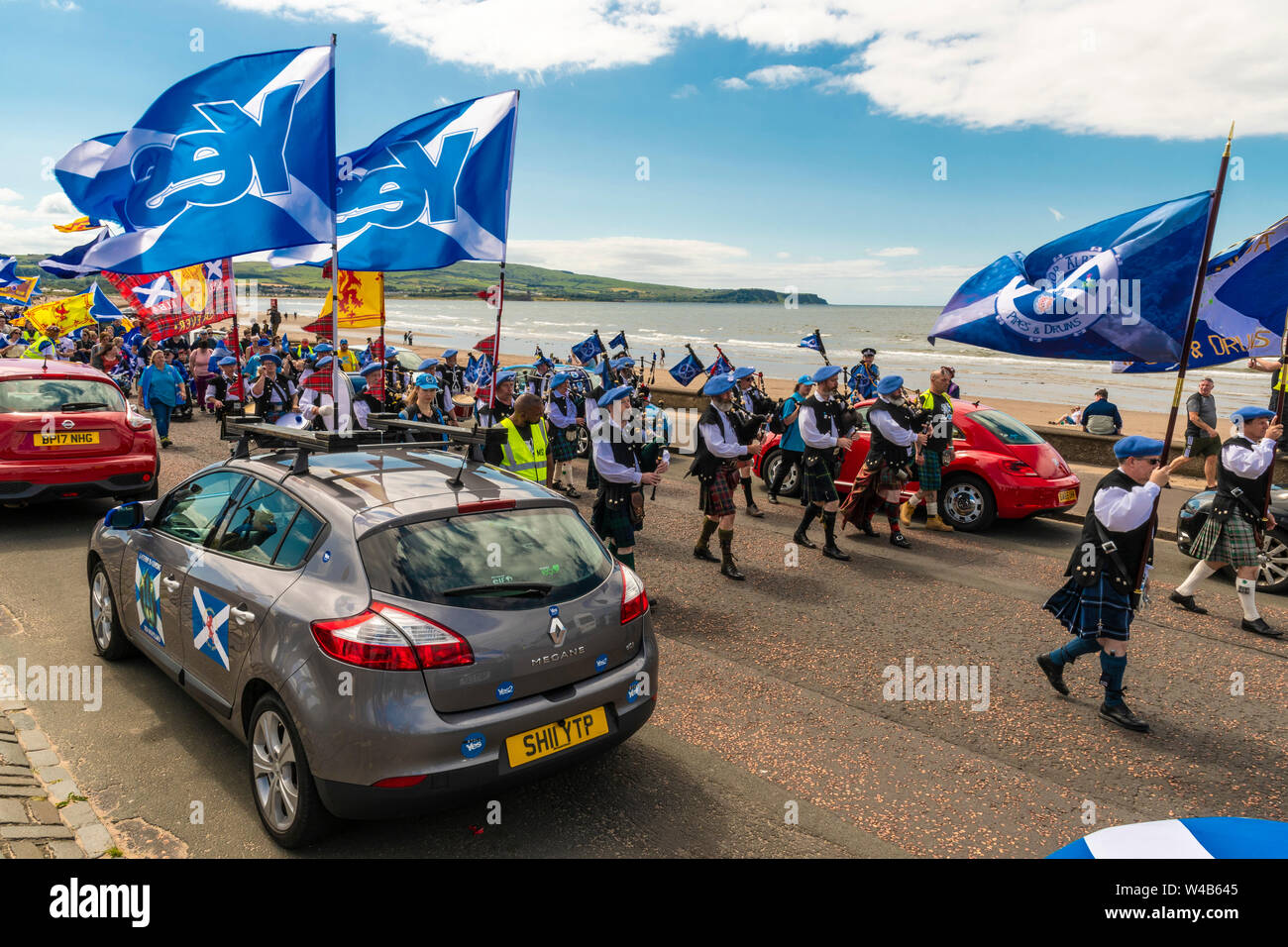 Ayr, alle unter einem Banner Unabhängigkeit März - 2019 Stockfoto