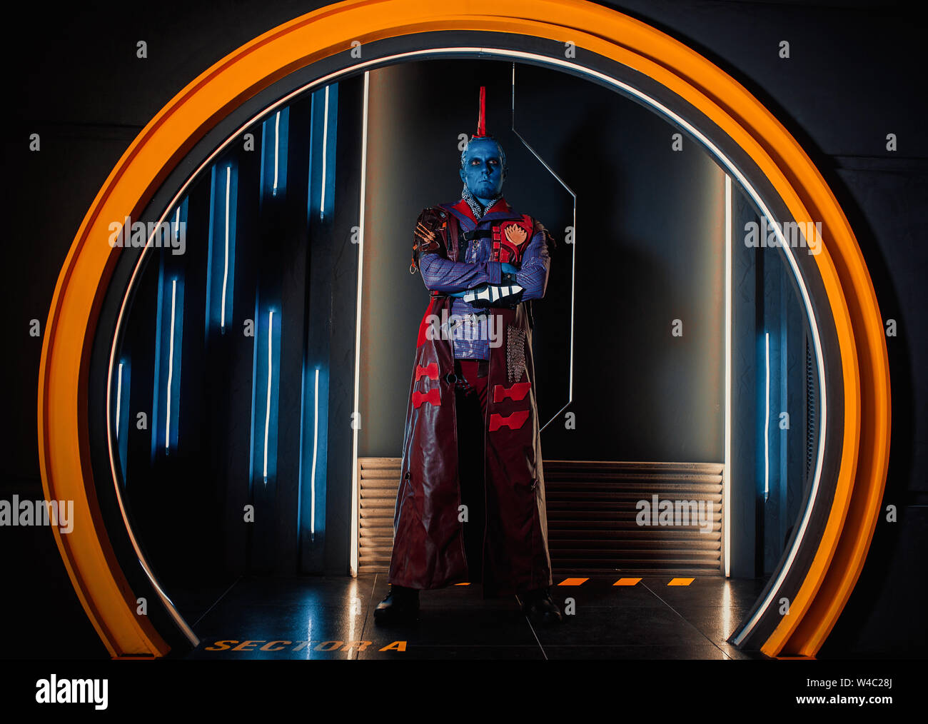 Dnipro Ukraine Juni 26 2019 Cosplayer Portratiert Yondu Udonta Aus Film Wachter Der Galaxie Von Marvel Comics Stockfotografie Alamy