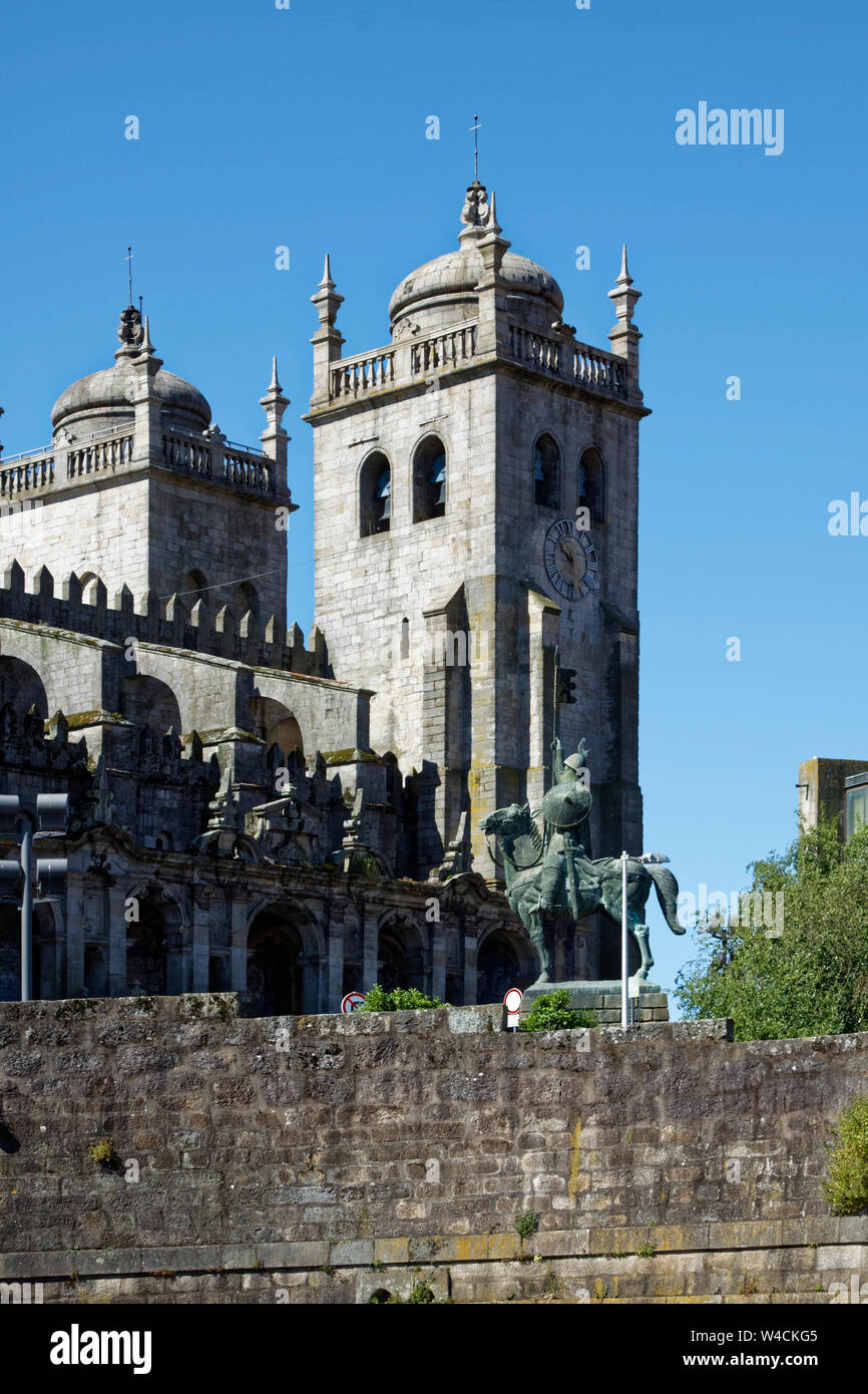 Die Kathedrale von Porto, die Se, Außen, Twin Towers, gemischte architektonischen Stilen, alte katholische Kirche, religiöse Gebäude, UNESCO-Welterbe, Europa, Porto, Portu Stockfoto