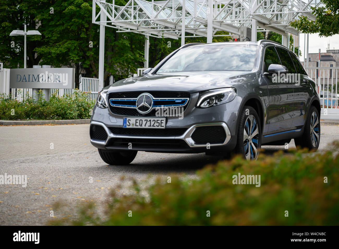 Mercedes Glc Front Stockfotos Und Bilder Kaufen Alamy