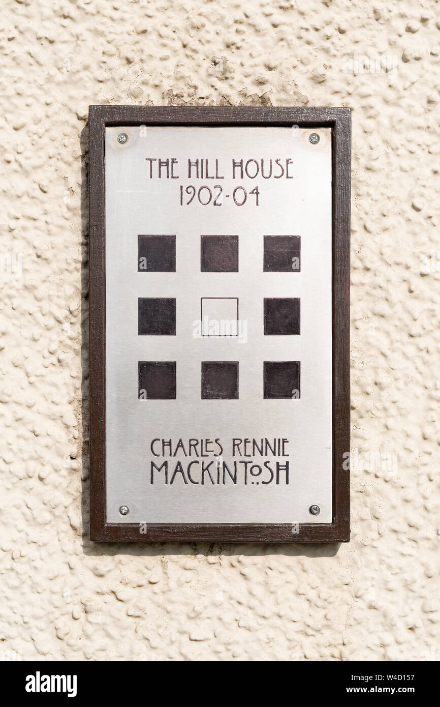 Das Hill House 1902-04 Charles Rennie Mackintosh Schild vor dem Eingang, Helensburgh, Schottland, UK Stockfoto