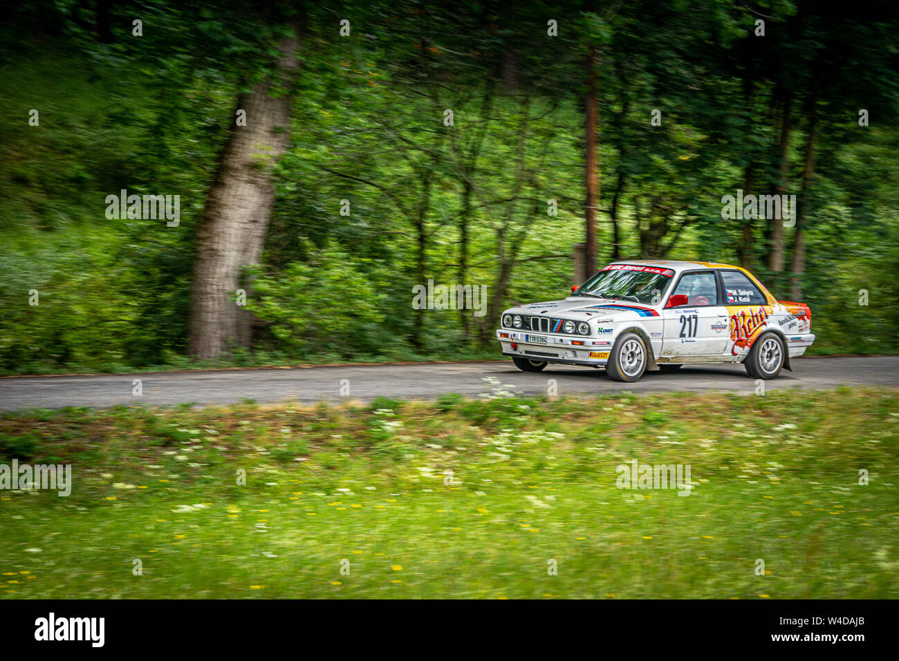 Rallye Bohemia ist eine der Meisterschaften in der Tschechischen Republik. Es Fahrten in Nordböhmen und das Zentrum ist Mladá Boleslav. Stockfoto