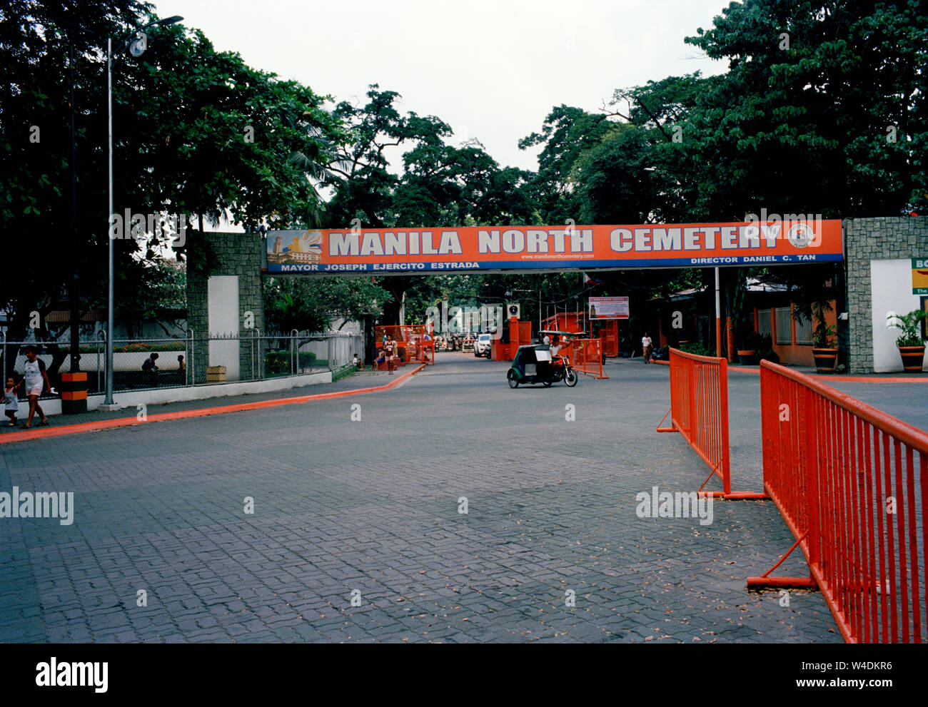 Eingang zum Friedhof nördlich von Manila in Manila in Luzon Manila auf den Philippinen in Südostasien Fernost Stockfoto