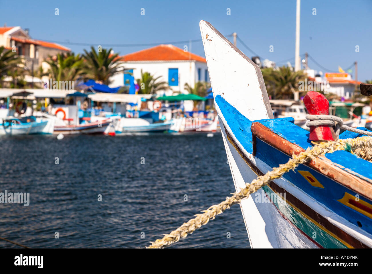 Skala Kallonis, ein Fischereihafen in Lesbos Insel, Griechenland, bekannt für die bekannten Sardine oder papalina, dass lokale Fischer Fisch im August zu. Stockfoto