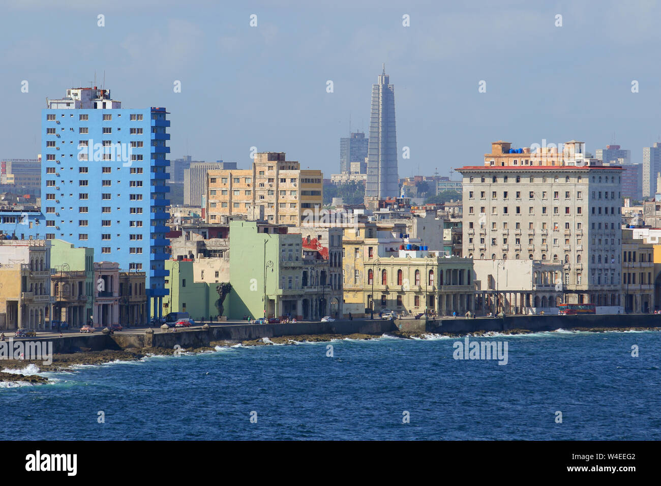 Malecon ab dem Castillo del Morro (Morro Castle) in Havanna auf Kuba gesehen Stockfoto