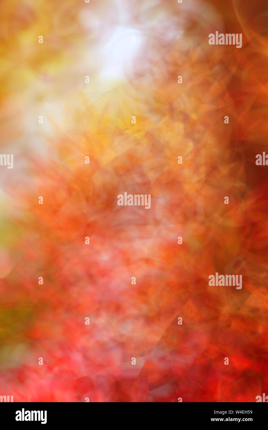 Zusammenfassung Hintergrund mit roten, orangen und gelben Ton für Produkte Display im Herbst Thymian Hintergrund. Stockfoto