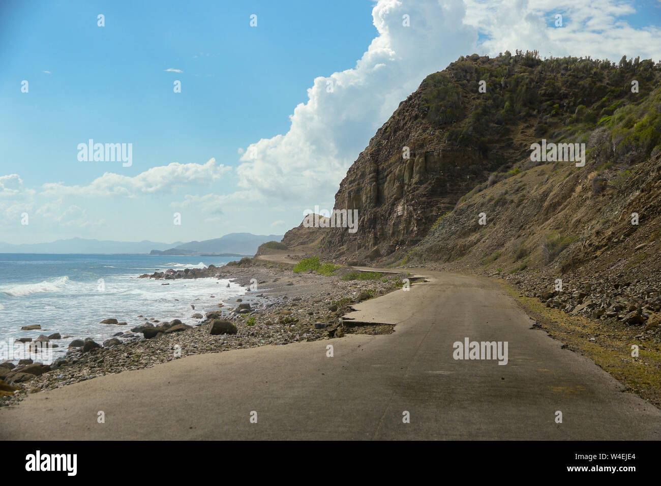 Straße olong an der Küste der Sierra Maestra in Kuba Stockfoto